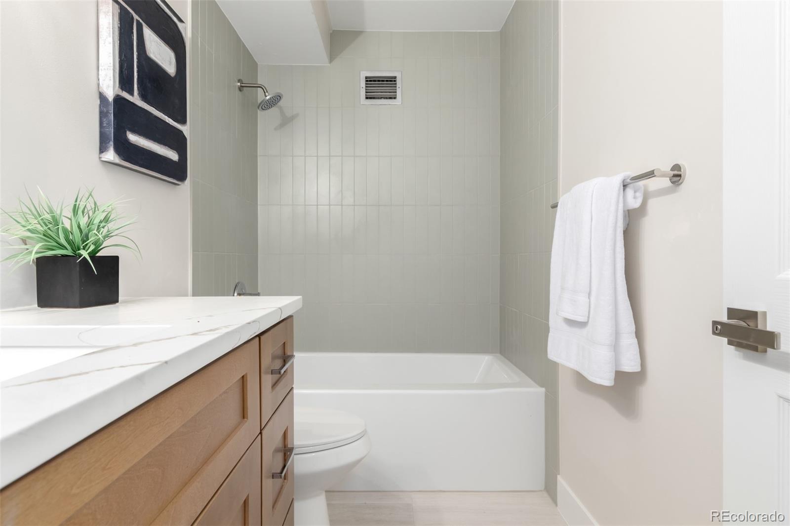 MLS Image #19 for 13609 e cornell avenue 208,aurora, Colorado