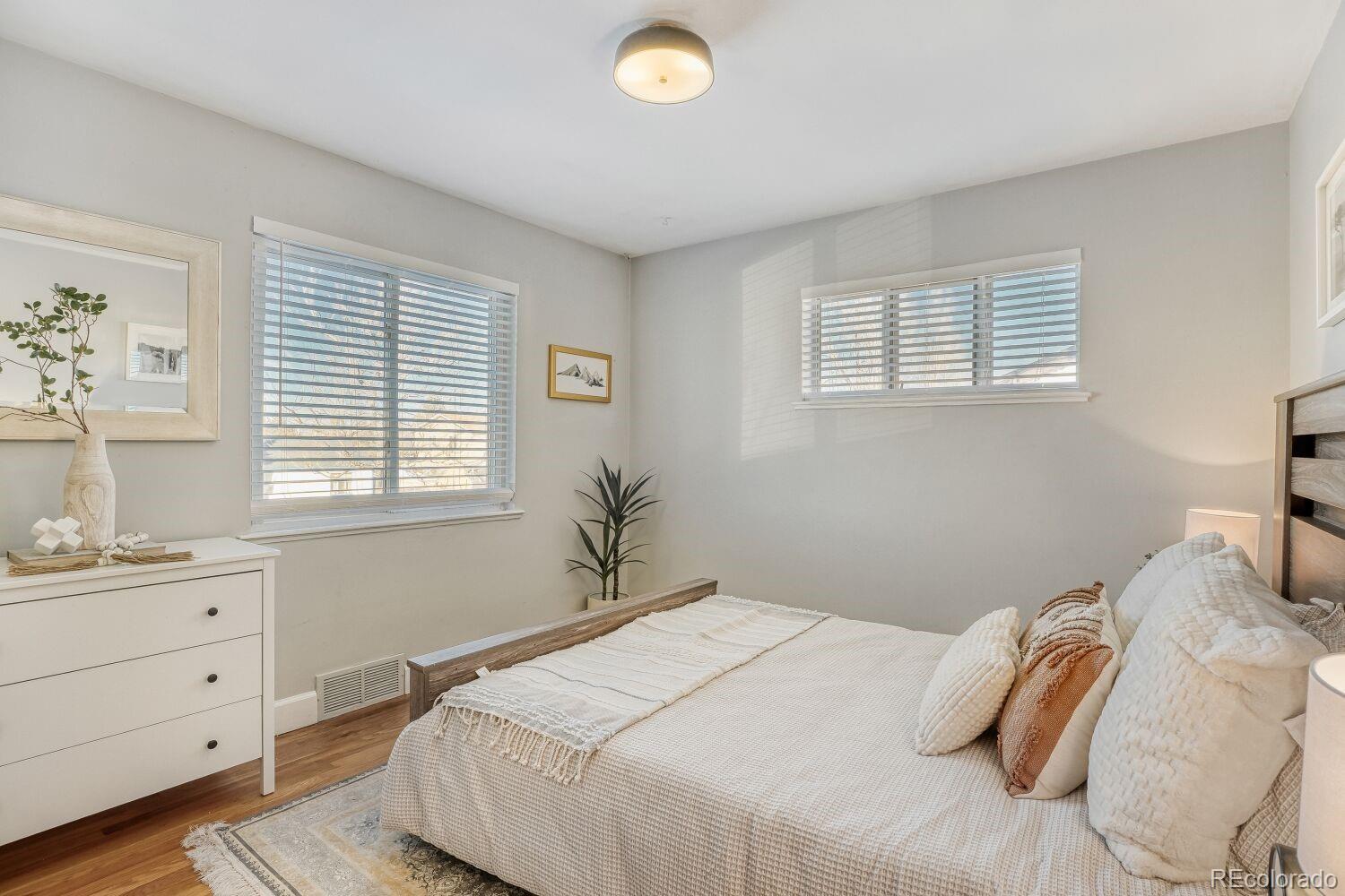 MLS Image #14 for 2260 w center avenue,denver, Colorado