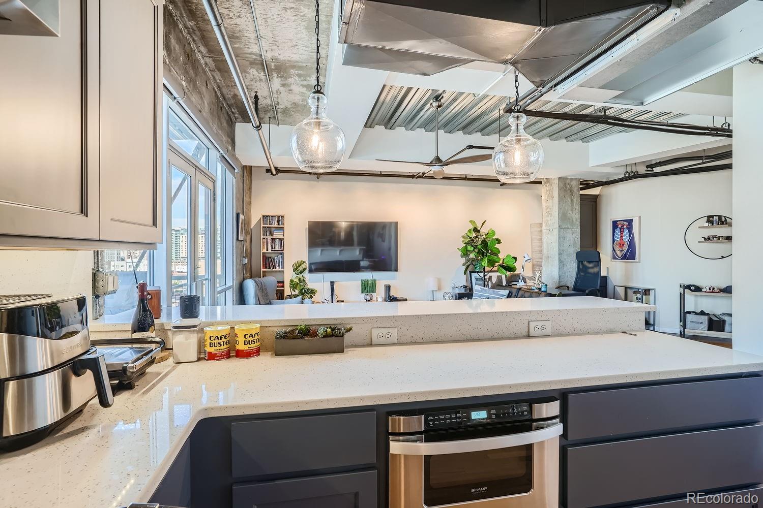 MLS Image #12 for 2020  arapahoe street 950,denver, Colorado