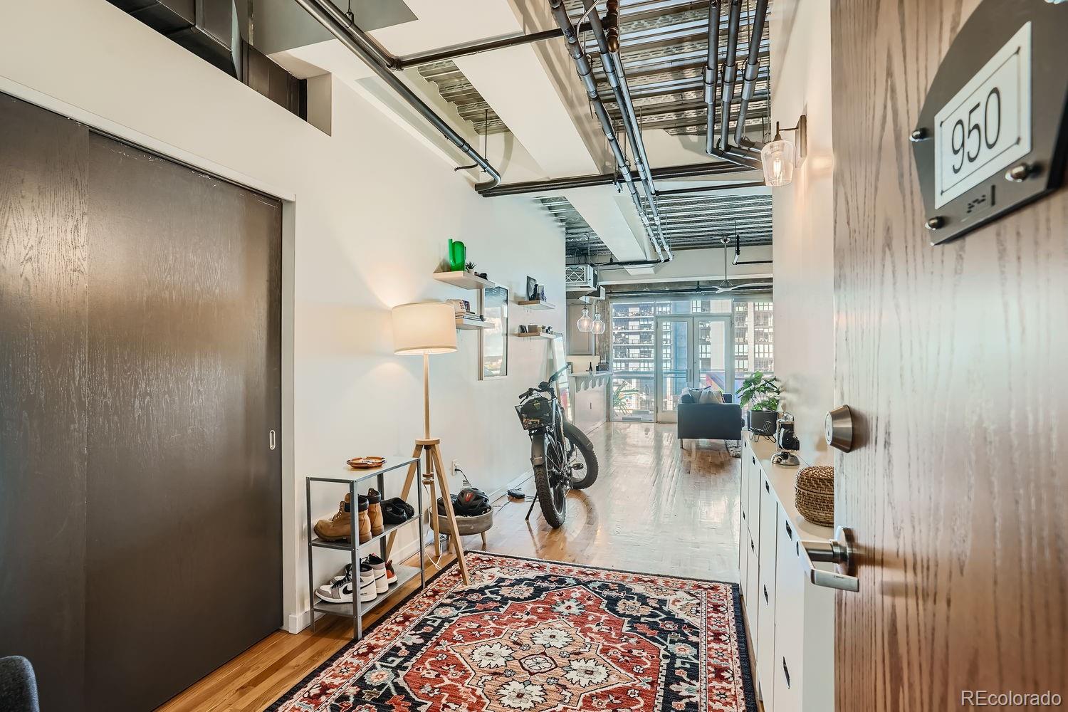 MLS Image #3 for 2020  arapahoe street 950,denver, Colorado