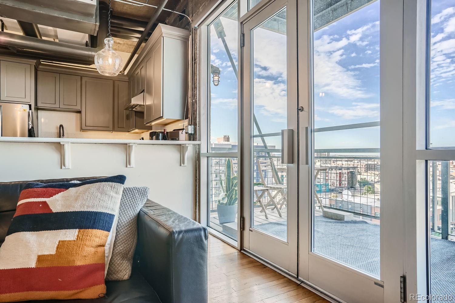 MLS Image #9 for 2020  arapahoe street 950,denver, Colorado