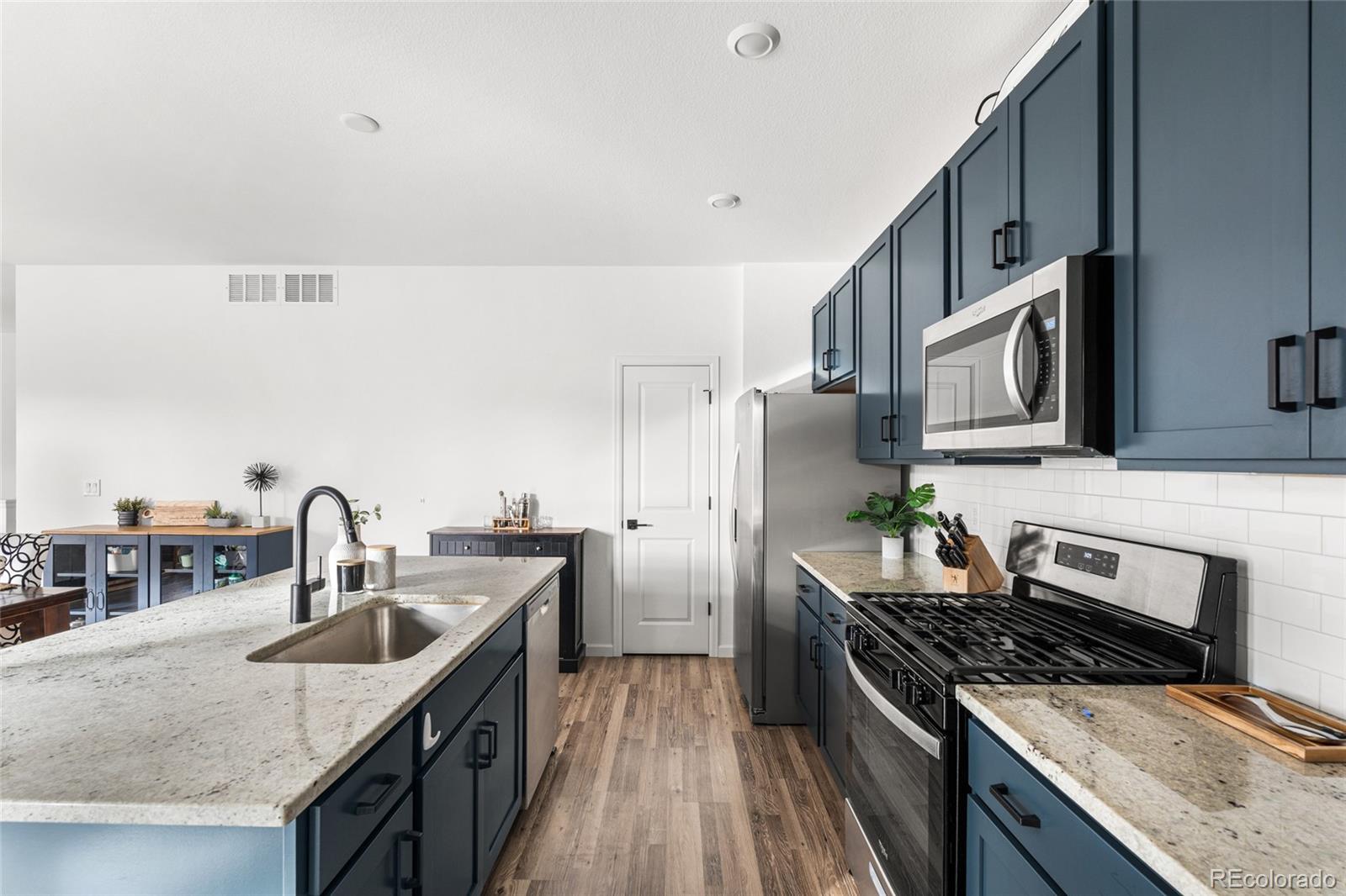 MLS Image #10 for 27540 e cedar place,aurora, Colorado