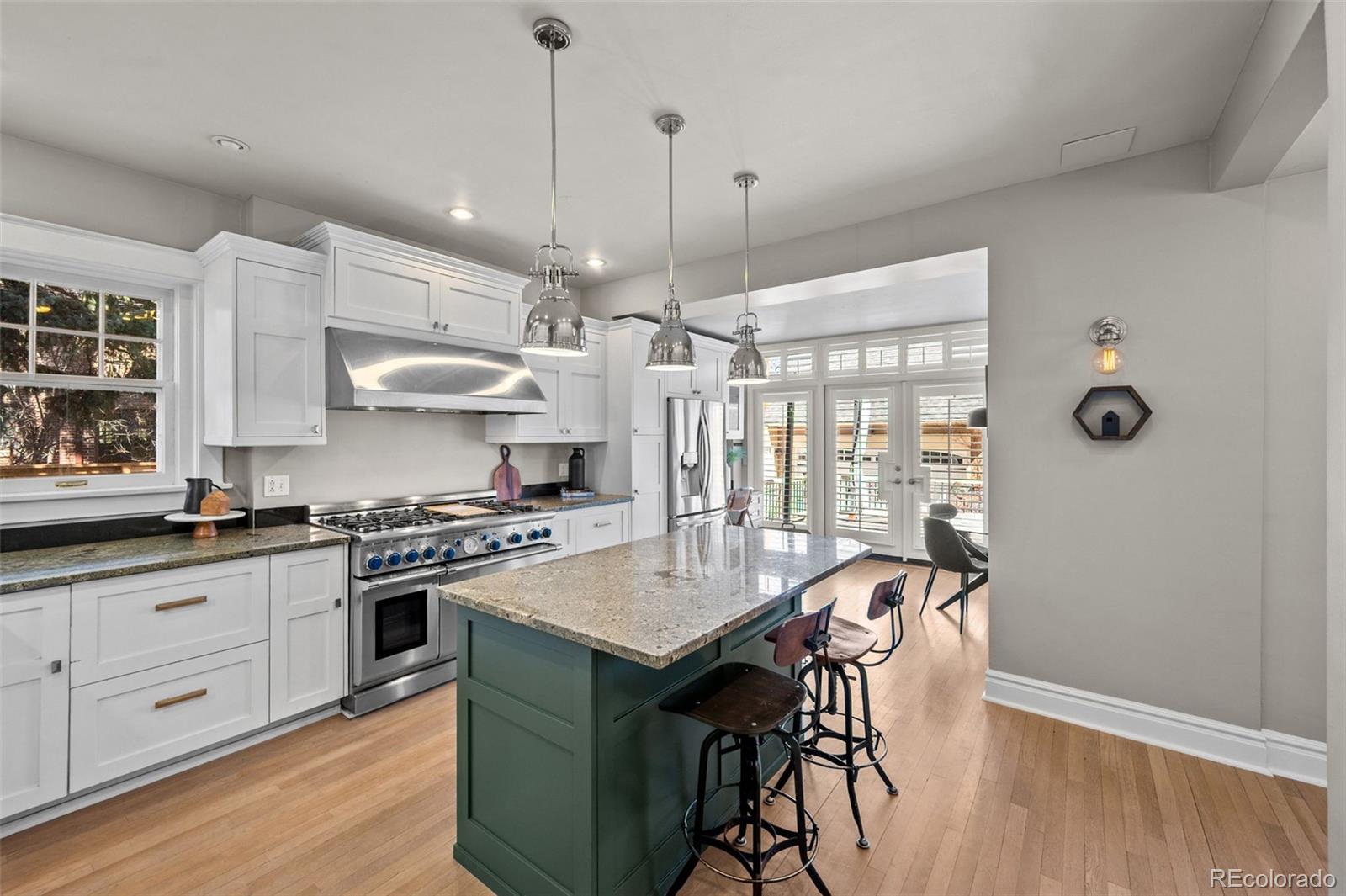 MLS Image #12 for 1750  hudson street,denver, Colorado