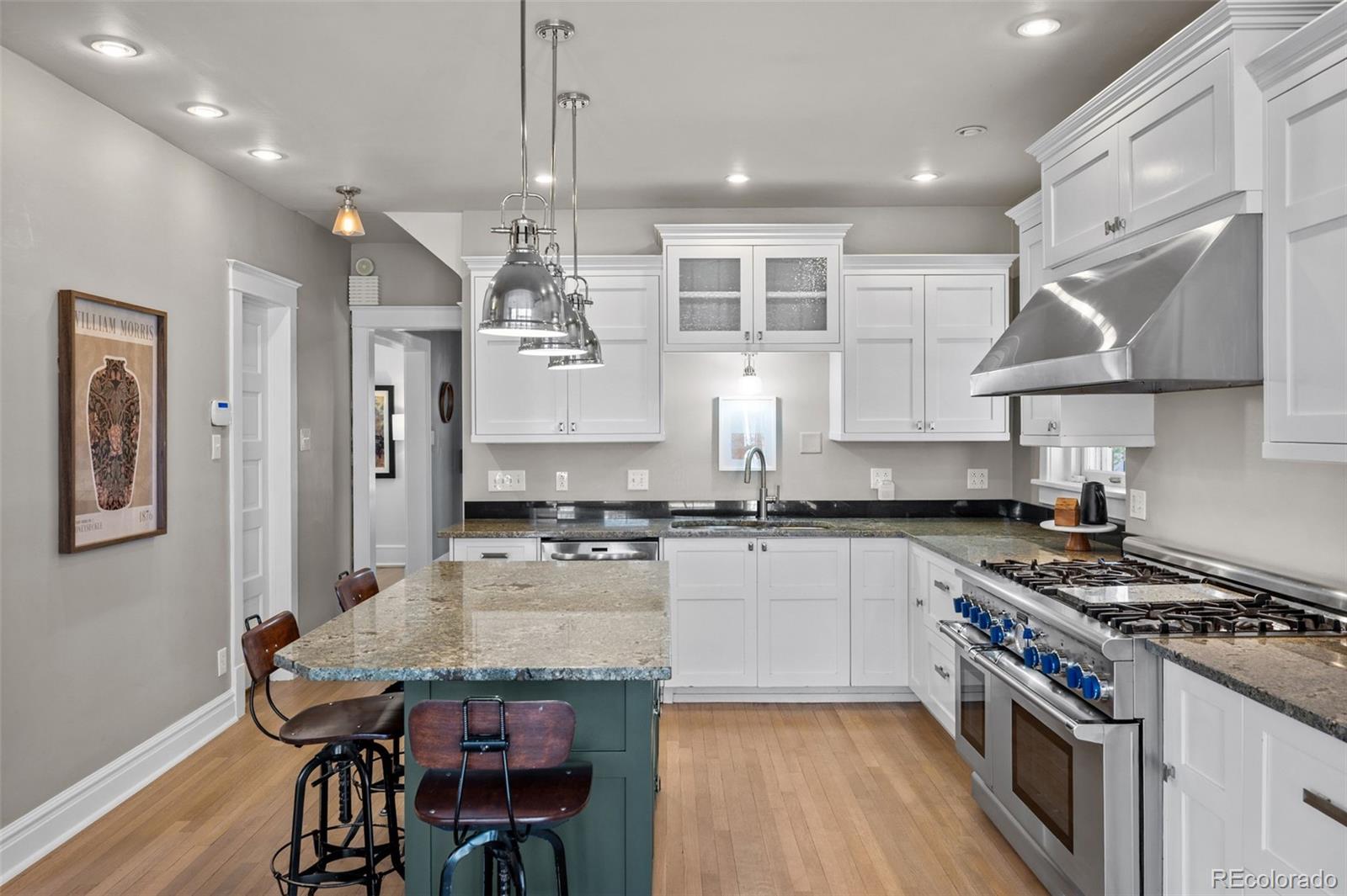 MLS Image #14 for 1750  hudson street,denver, Colorado