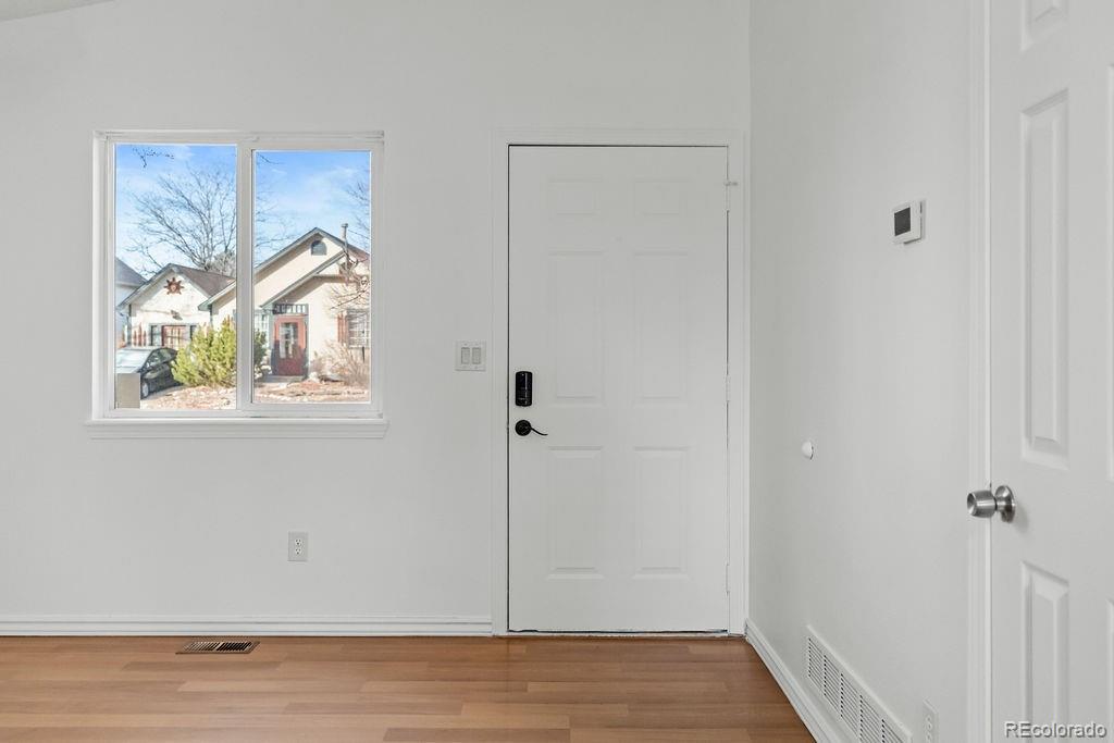 MLS Image #3 for 4512 s pagosa circle,aurora, Colorado