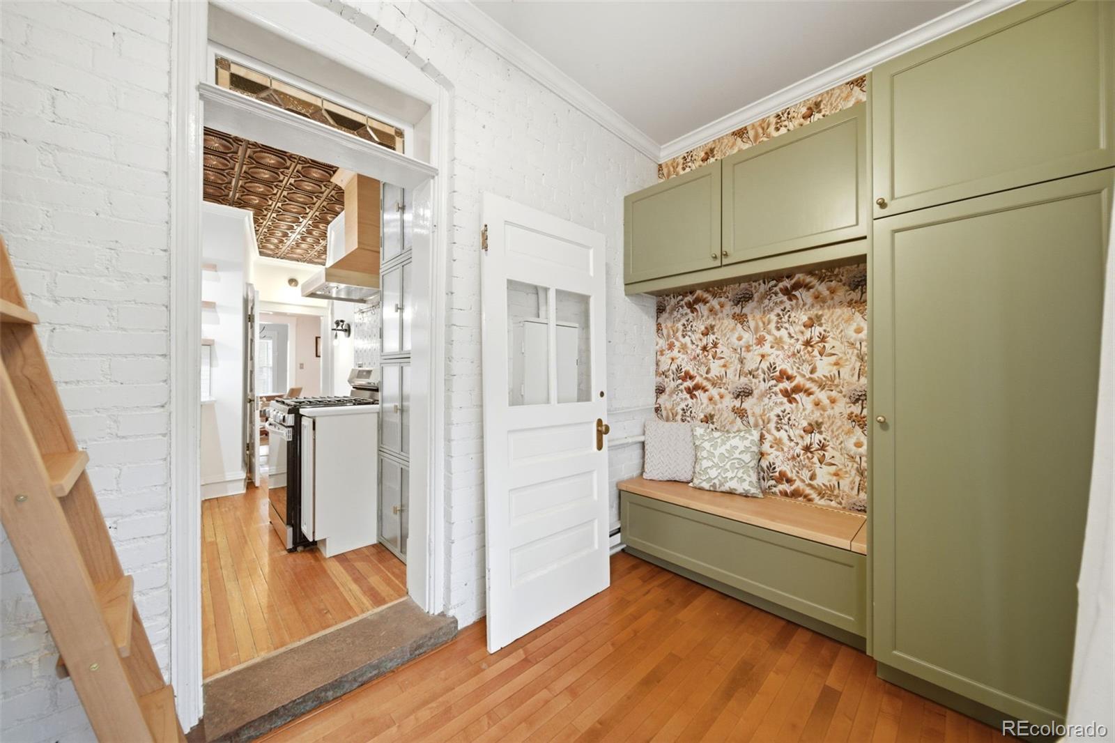 MLS Image #21 for 1746 n franklin street 1,denver, Colorado