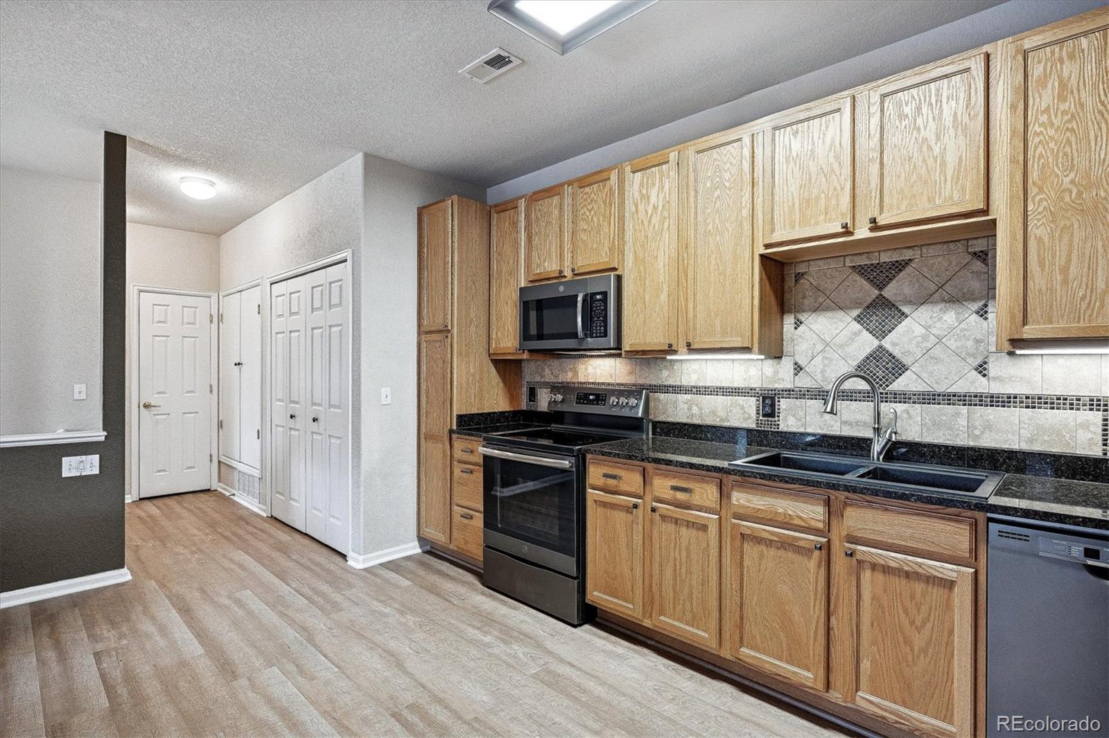 MLS Image #9 for 22960 e roxbury drive f,aurora, Colorado