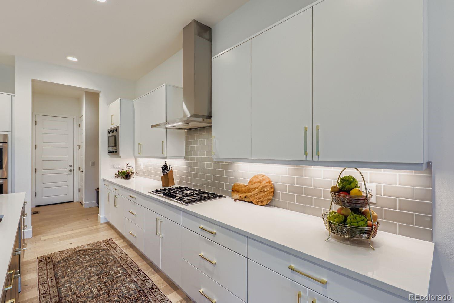 MLS Image #11 for 6025  beeler street,denver, Colorado