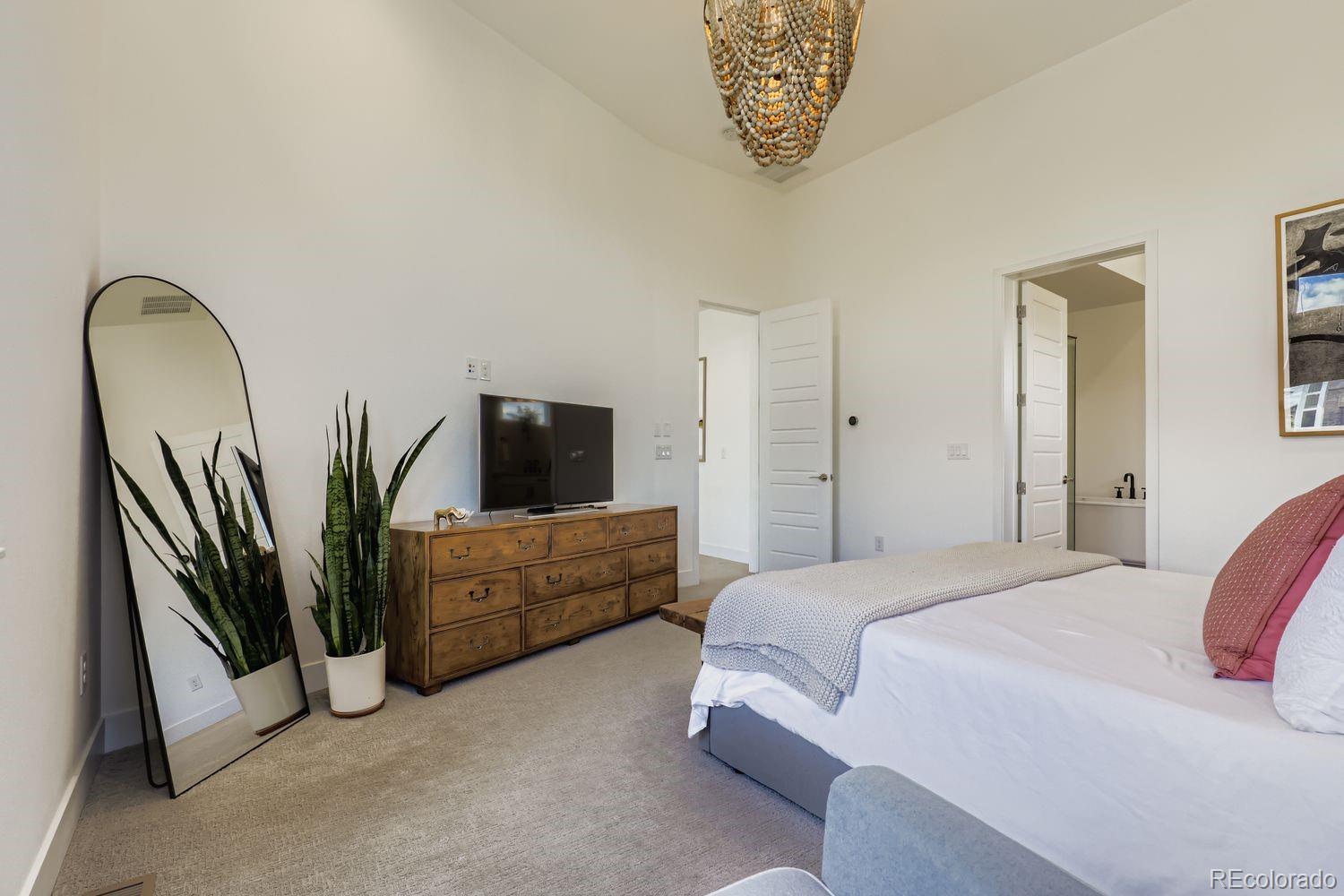MLS Image #17 for 6025  beeler street,denver, Colorado