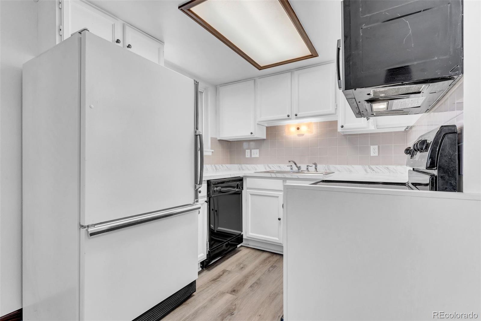 MLS Image #8 for 1720 s ammons street,lakewood, Colorado