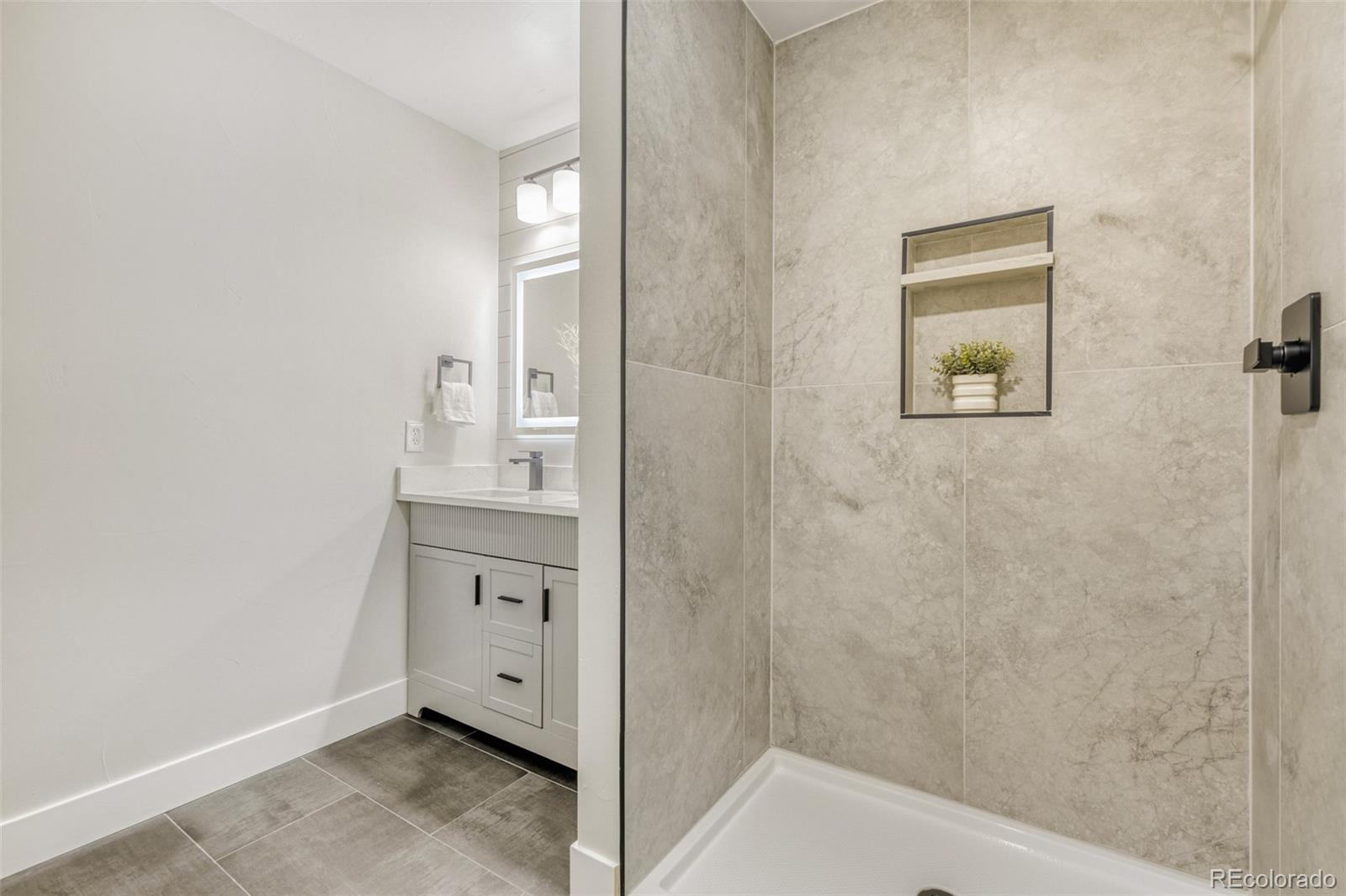 MLS Image #13 for 2890 s golden way,denver, Colorado