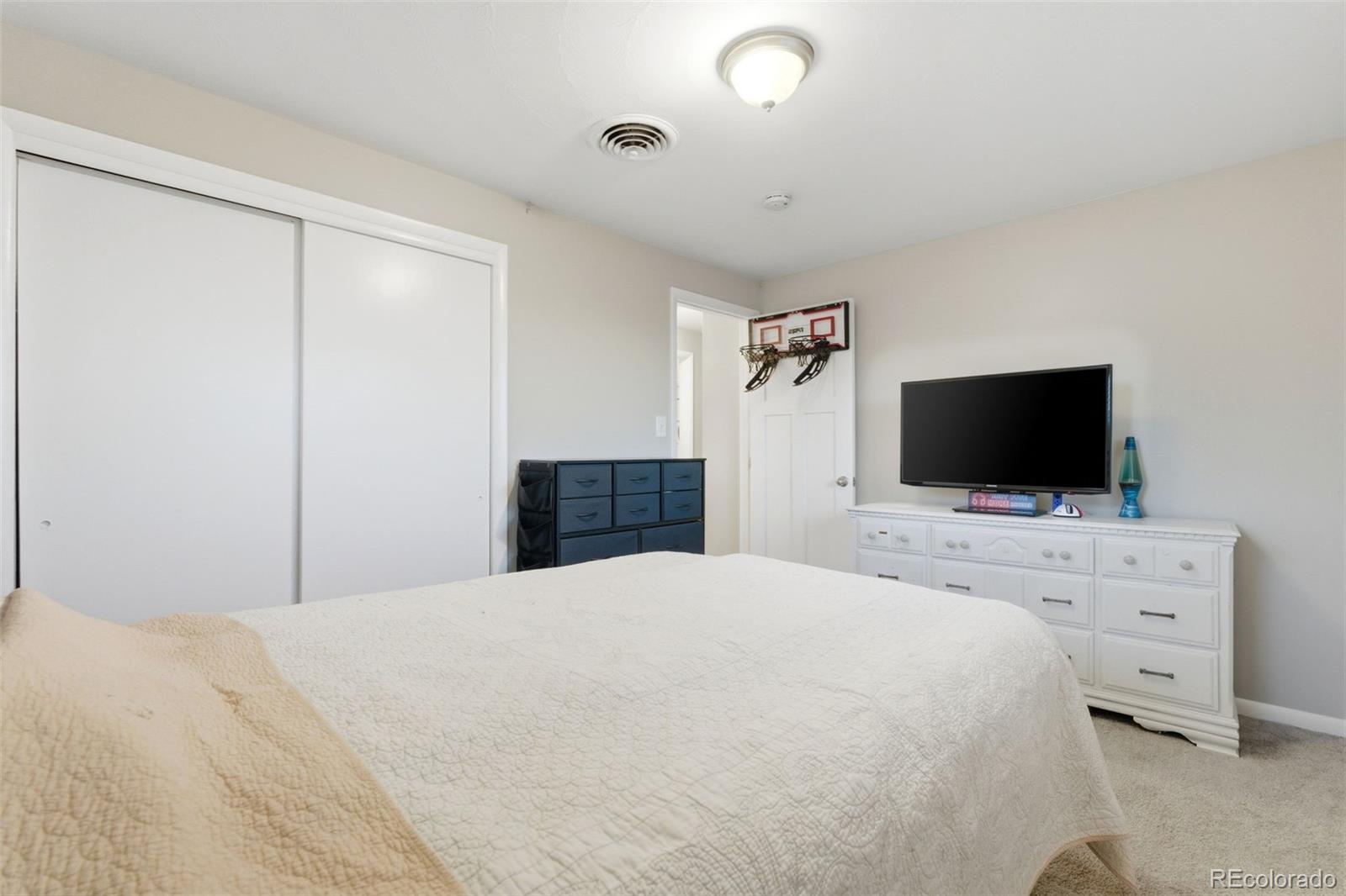 MLS Image #19 for 7253 w 69th avenue,arvada, Colorado