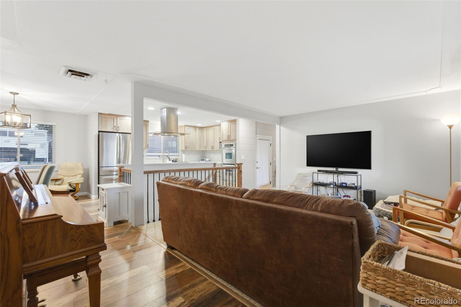 MLS Image #3 for 7253 w 69th avenue,arvada, Colorado