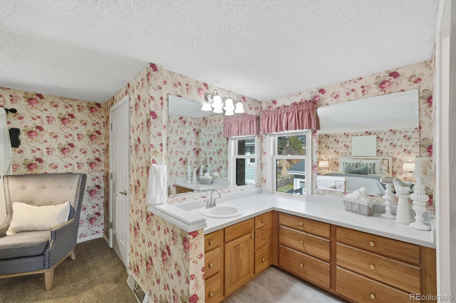 MLS Image #18 for 8221 s san juan range road,littleton, Colorado