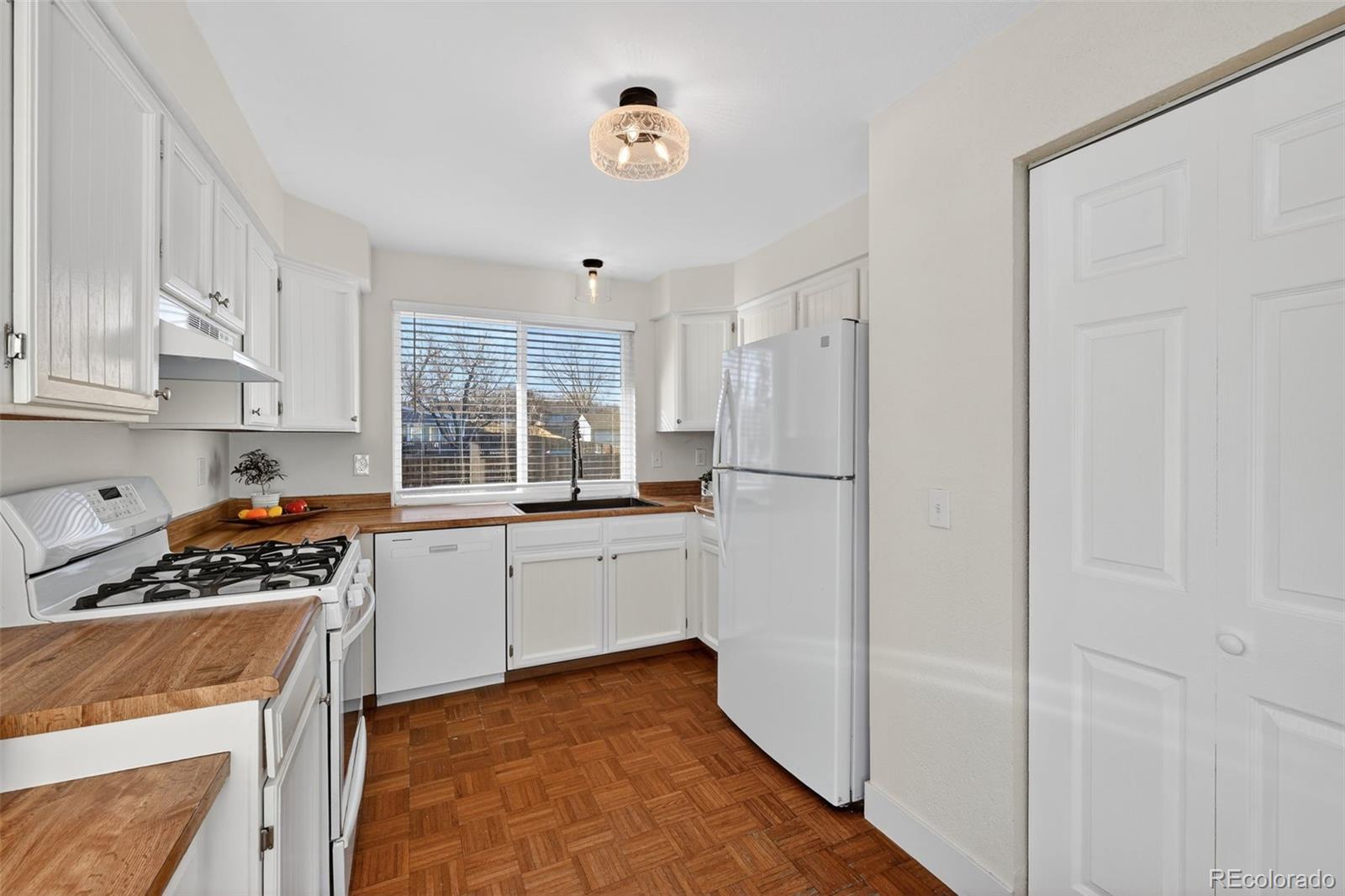 MLS Image #10 for 7586  chase street,arvada, Colorado