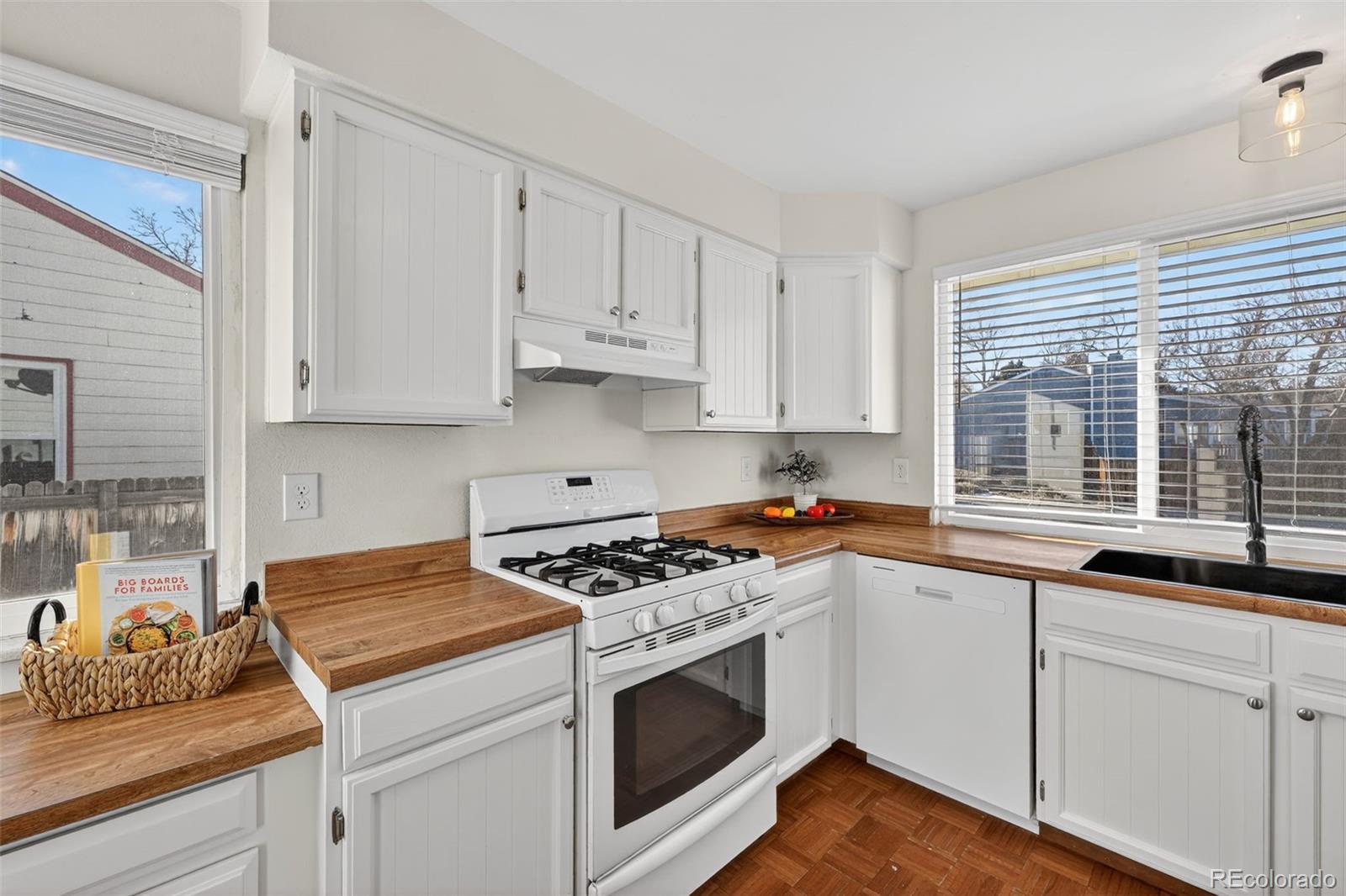 MLS Image #11 for 7586  chase street,arvada, Colorado