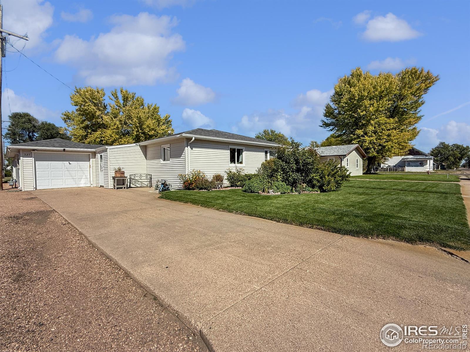 MLS Image #1 for 327 e emerson street,holyoke, Colorado
