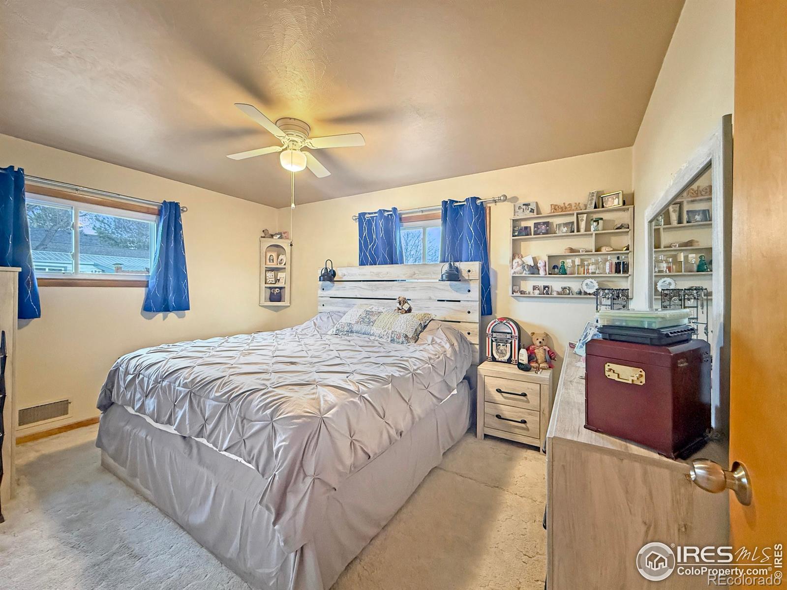 MLS Image #15 for 327 e emerson street,holyoke, Colorado