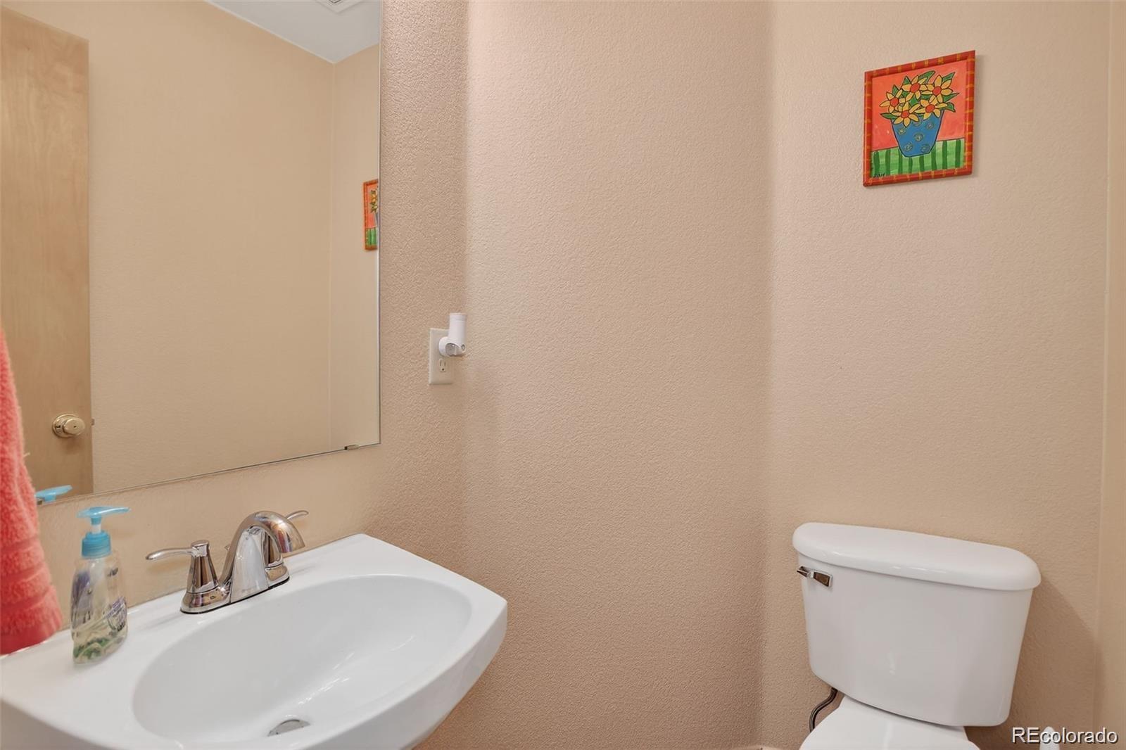 MLS Image #15 for 1131 s chester court,denver, Colorado