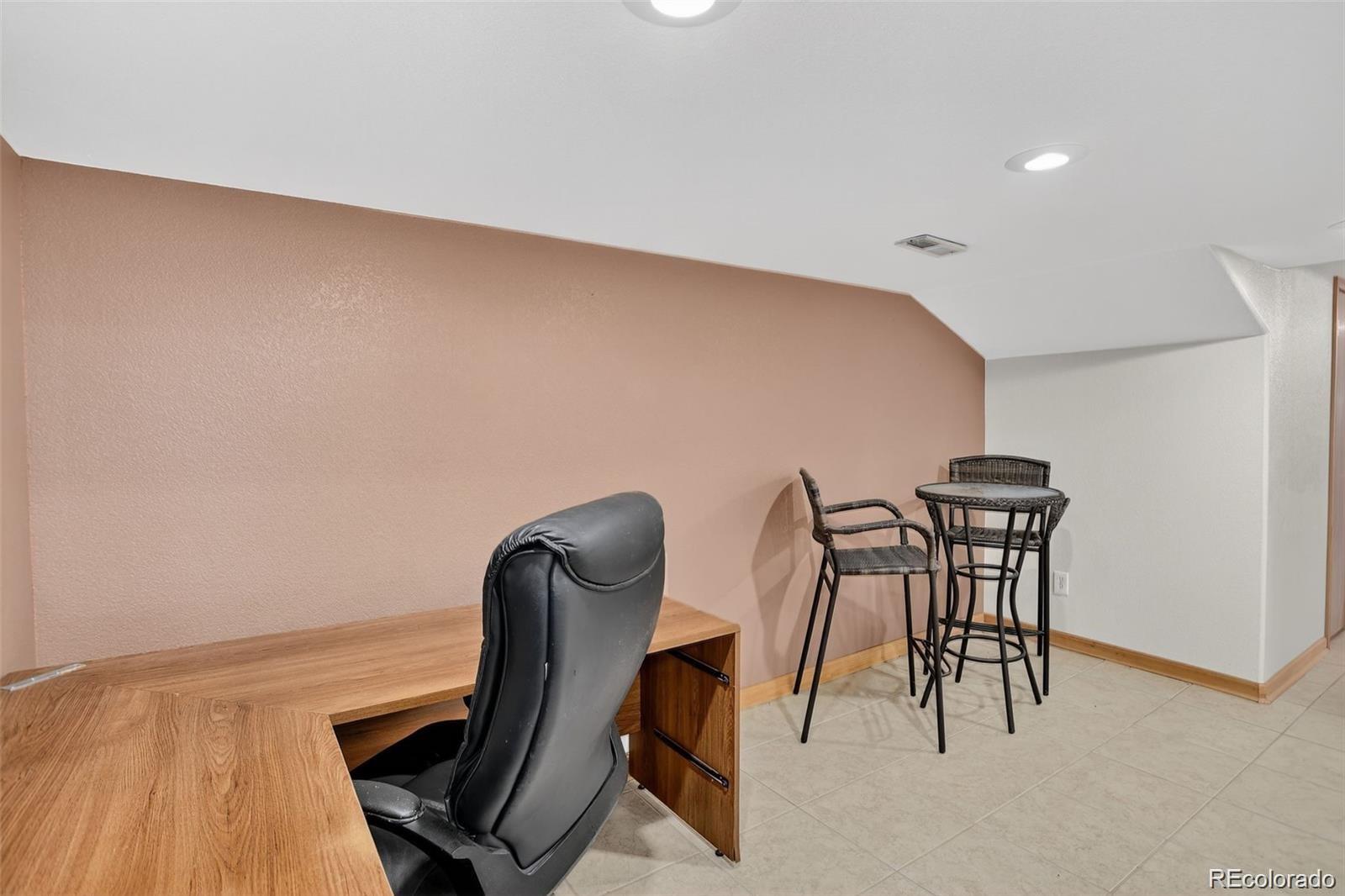 MLS Image #17 for 1131 s chester court,denver, Colorado