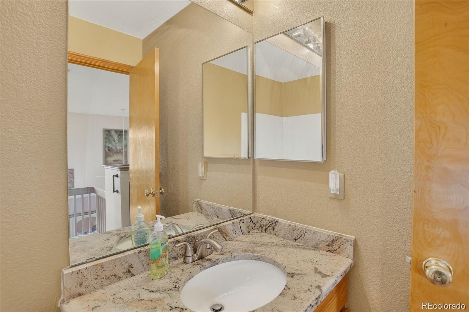 MLS Image #30 for 1131 s chester court,denver, Colorado