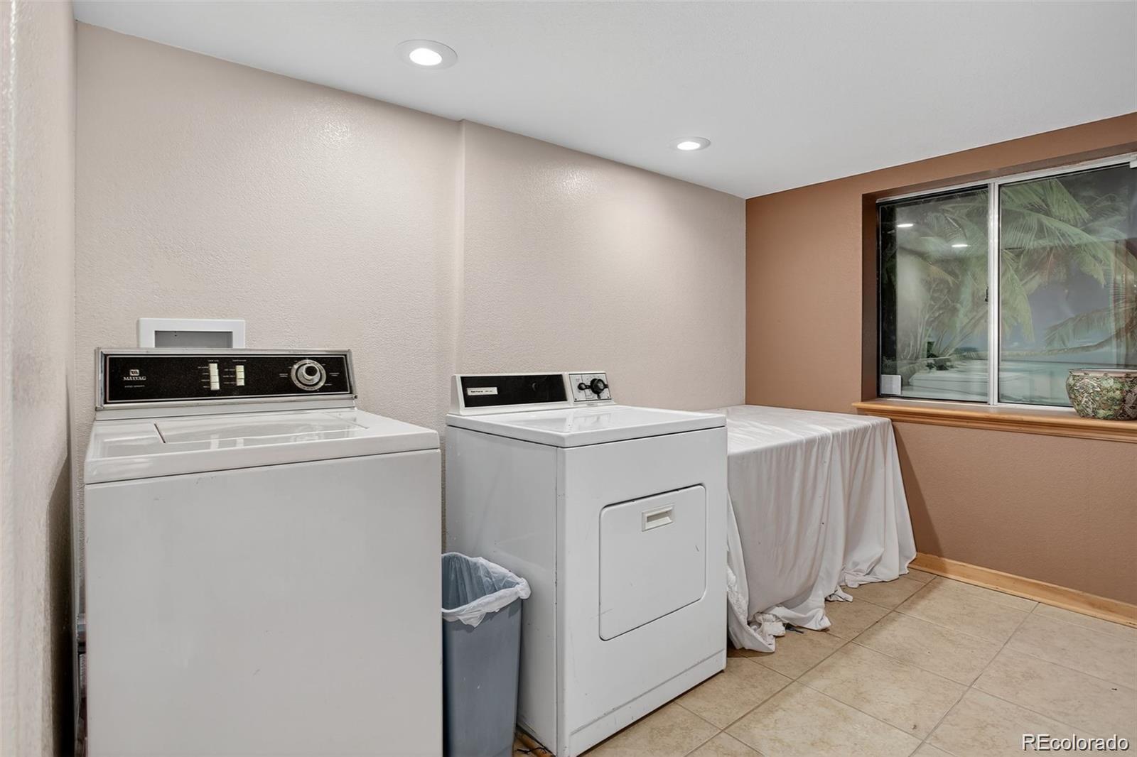 MLS Image #36 for 1131 s chester court,denver, Colorado