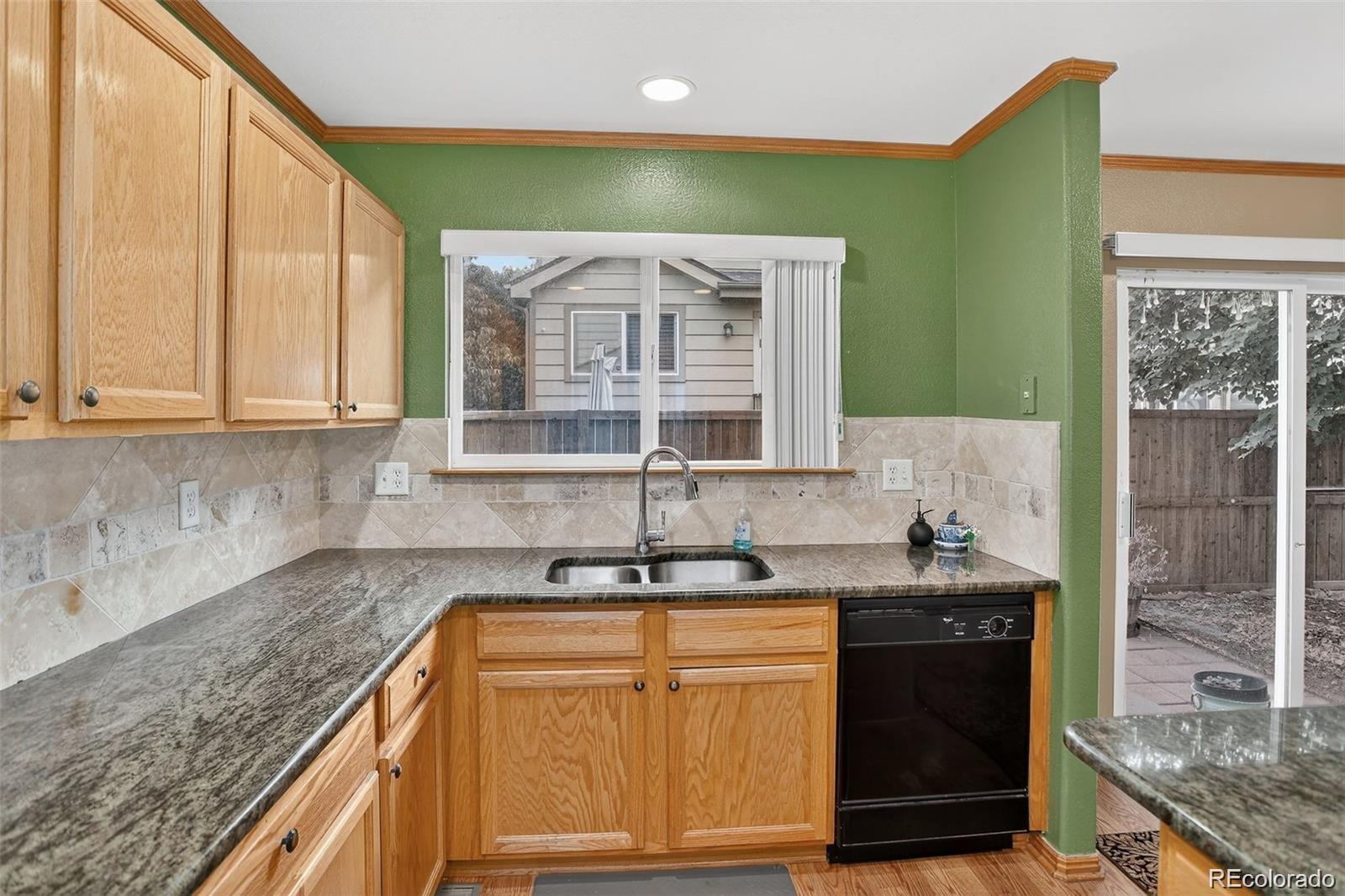 MLS Image #6 for 1131 s chester court,denver, Colorado