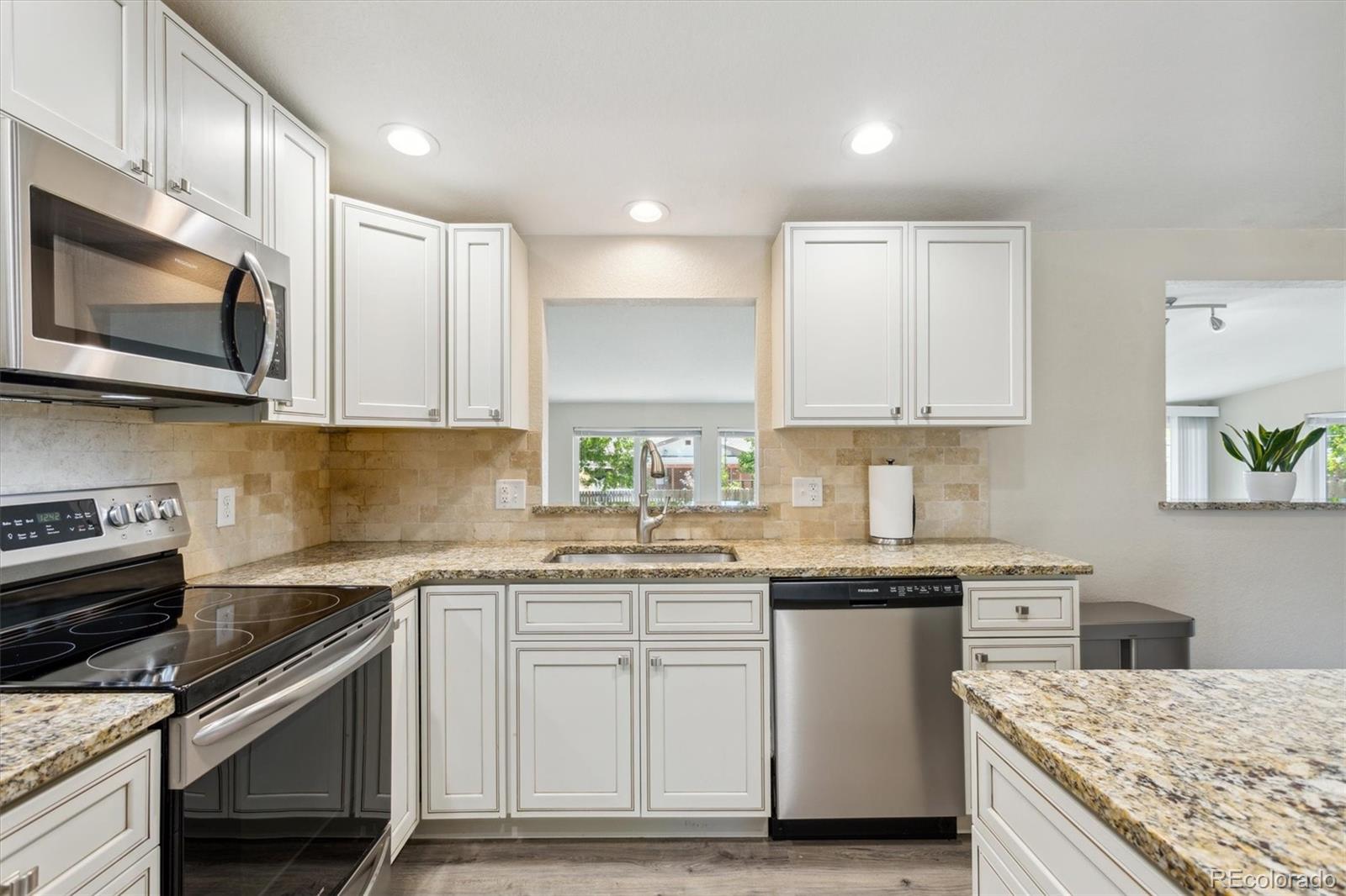 MLS Image #4 for 7880  valley view drive,denver, Colorado