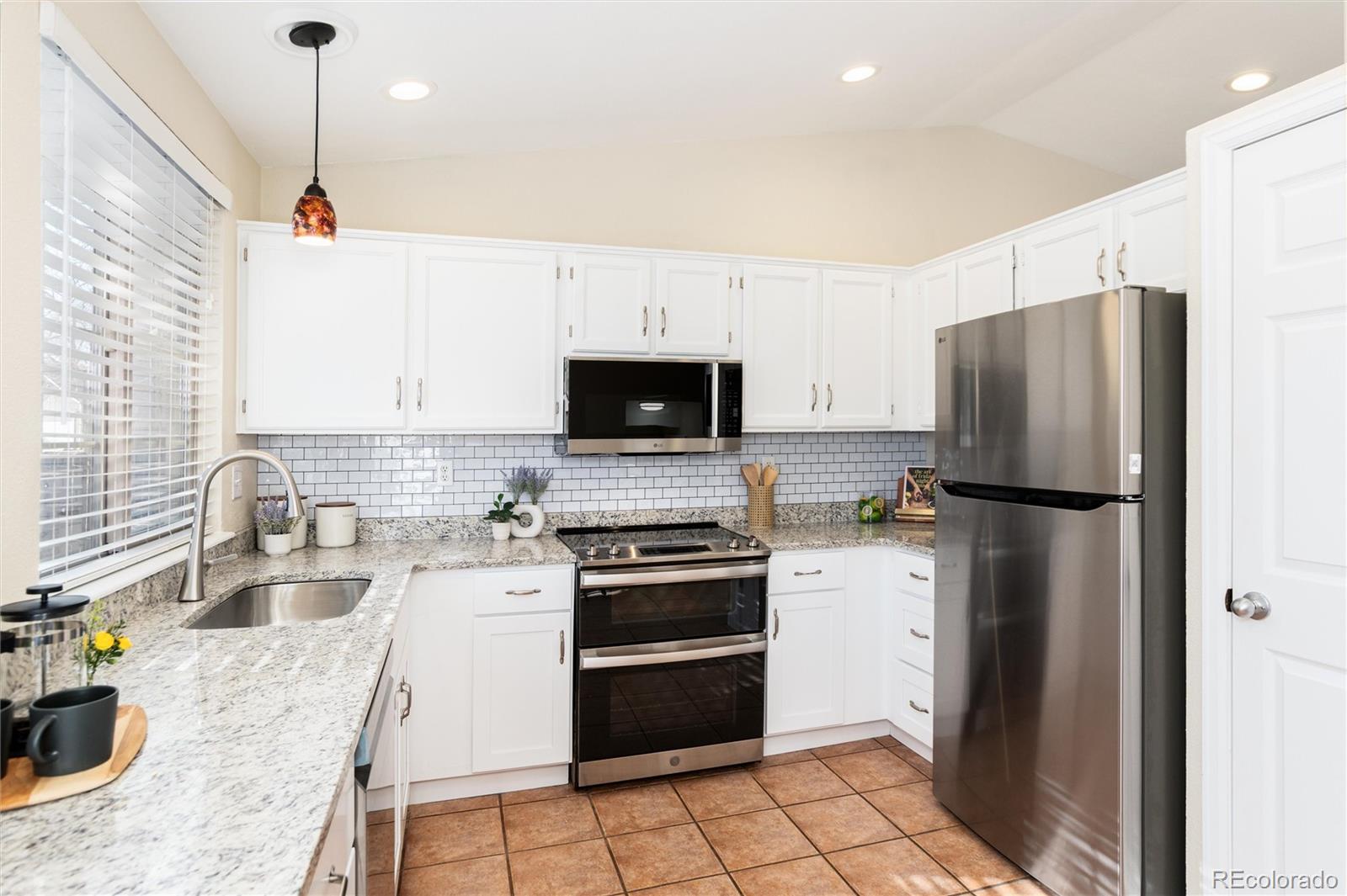 MLS Image #18 for 8596 w teton avenue,littleton, Colorado