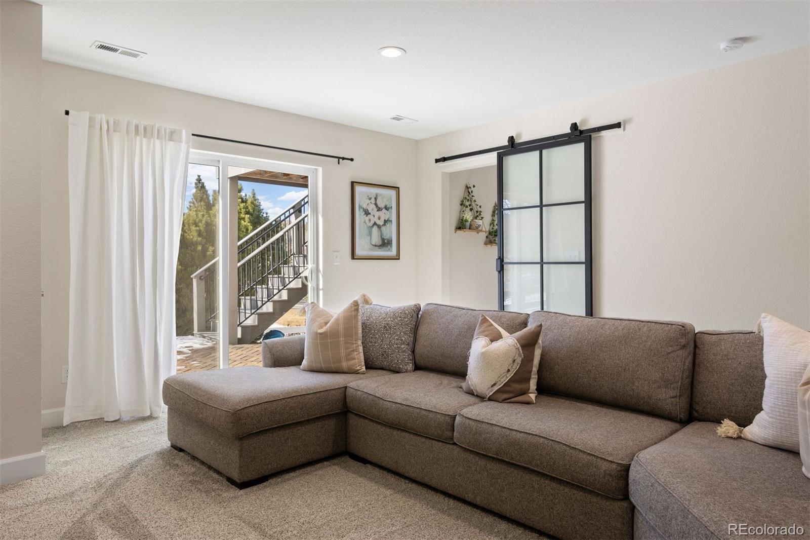 MLS Image #10 for 8333  briar trace way,castle pines, Colorado