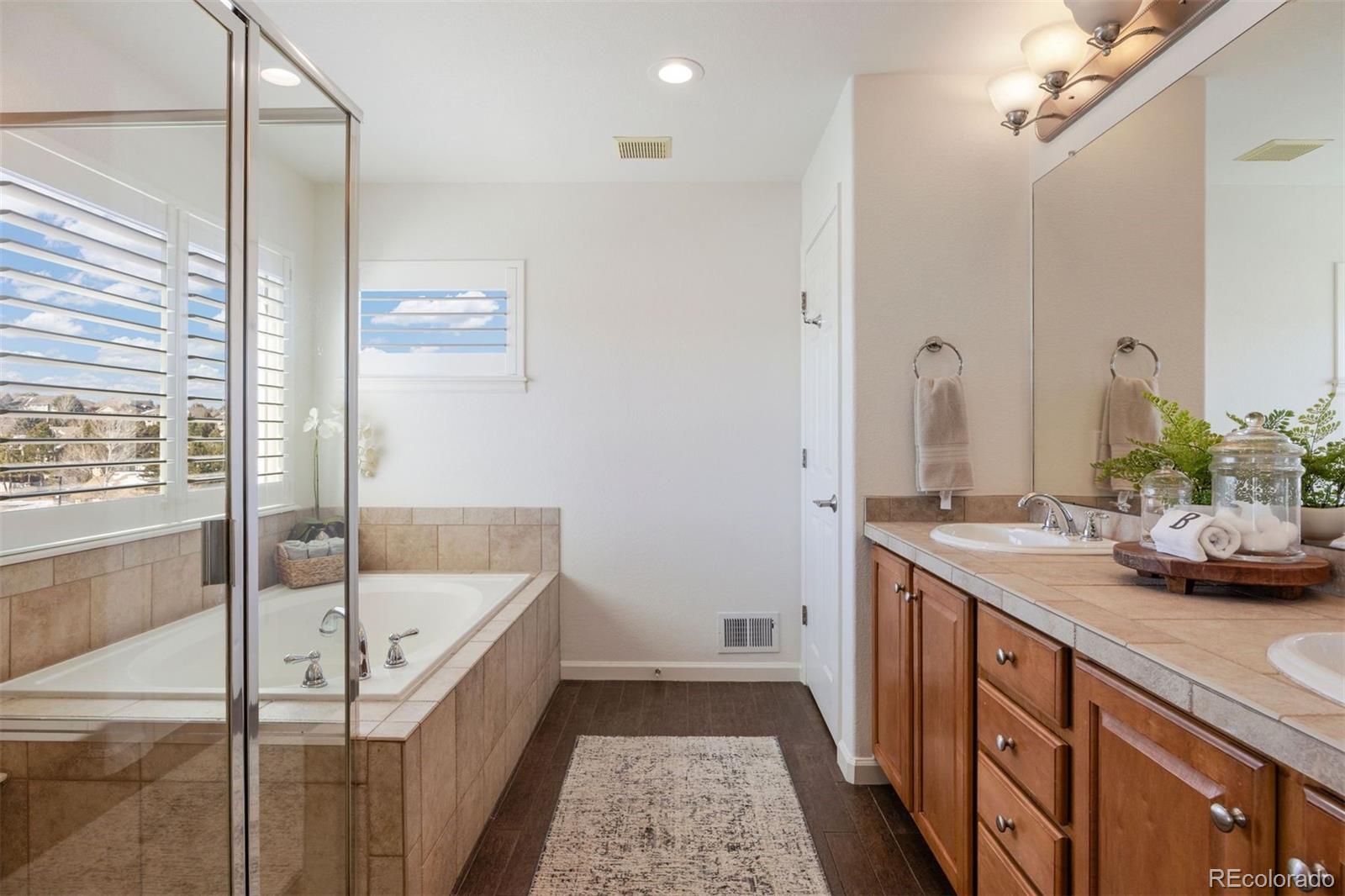 MLS Image #20 for 8333  briar trace way,castle pines, Colorado