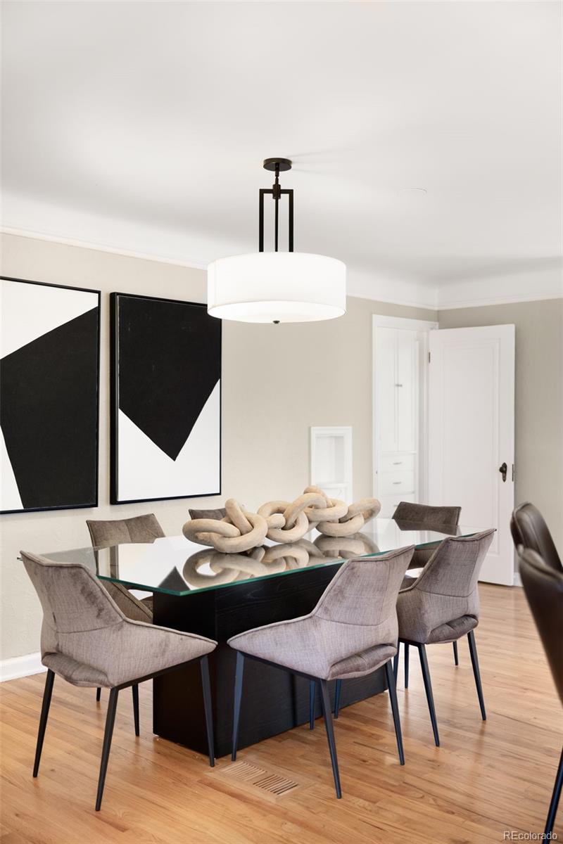 MLS Image #11 for 1717  newport street,denver, Colorado