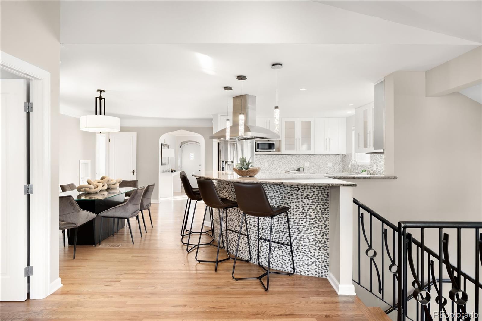MLS Image #12 for 1717  newport street,denver, Colorado