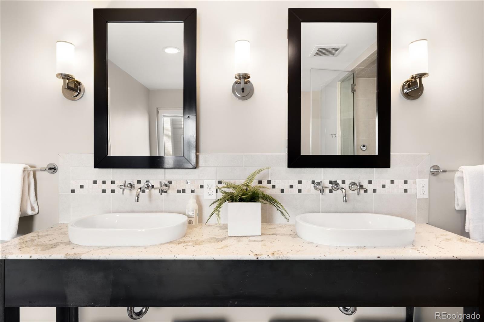 MLS Image #20 for 1717  newport street,denver, Colorado