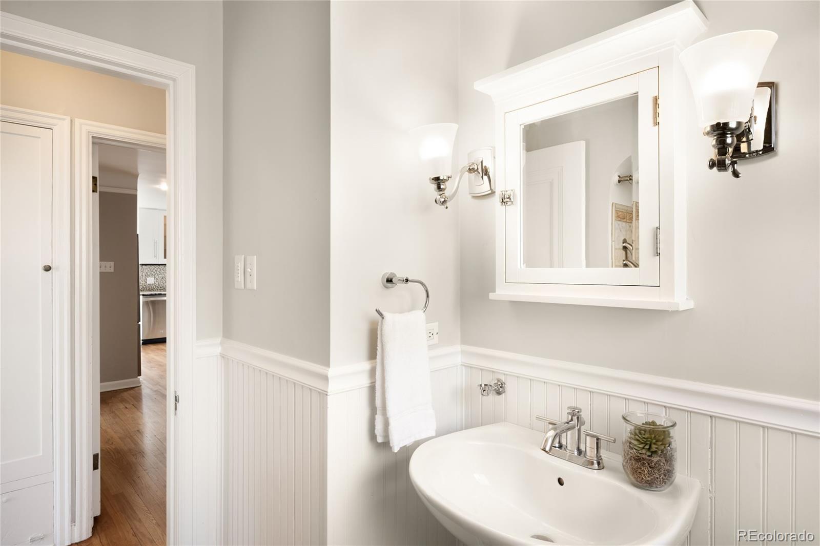 MLS Image #25 for 1717  newport street,denver, Colorado
