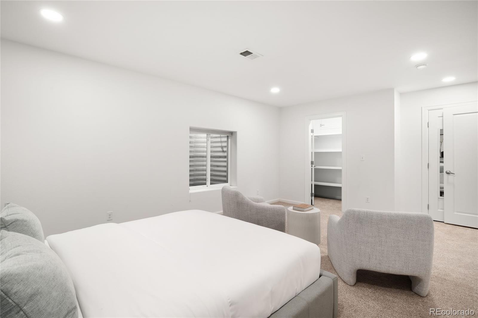 MLS Image #30 for 1717  newport street,denver, Colorado
