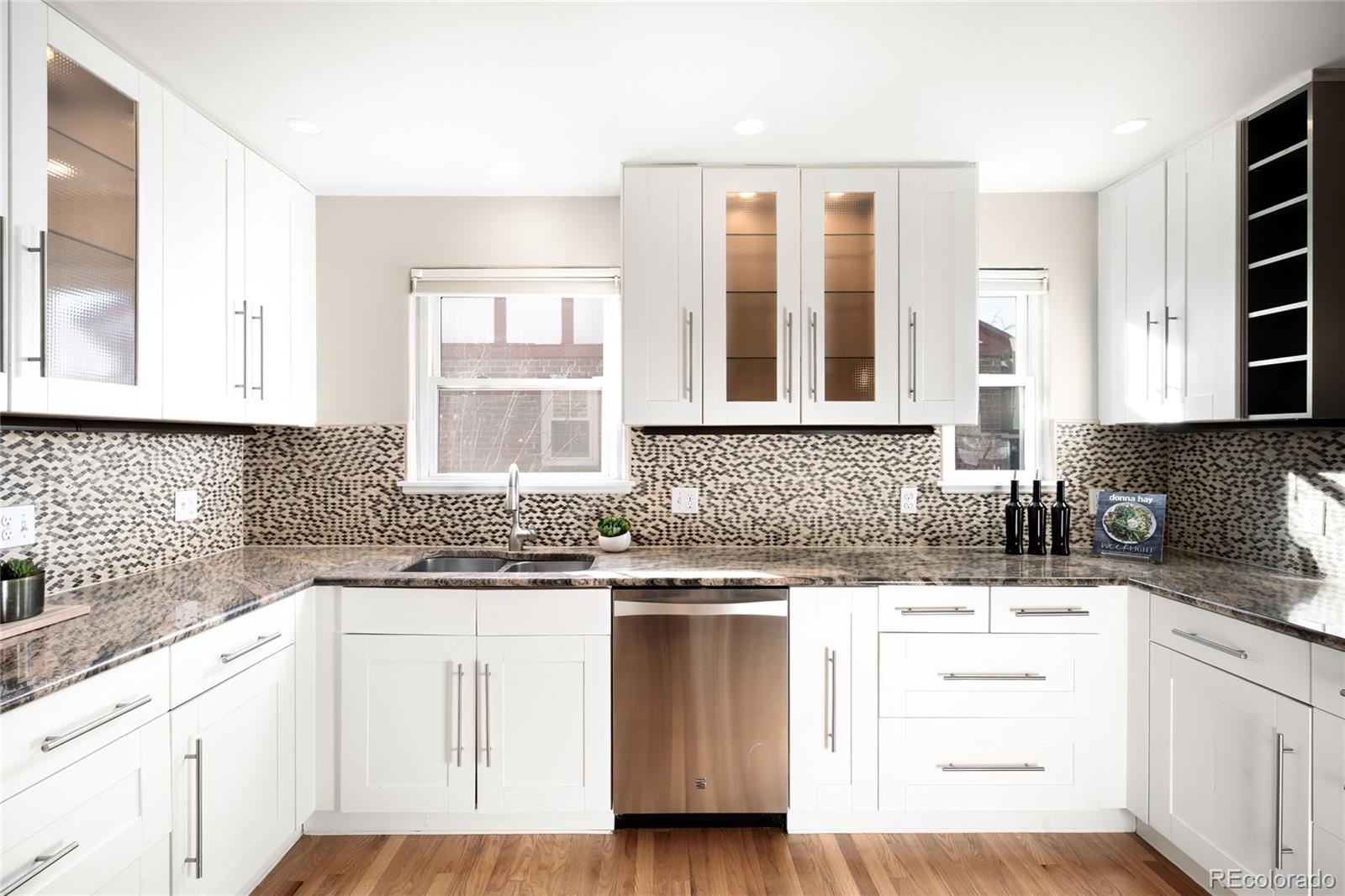 MLS Image #8 for 1717  newport street,denver, Colorado