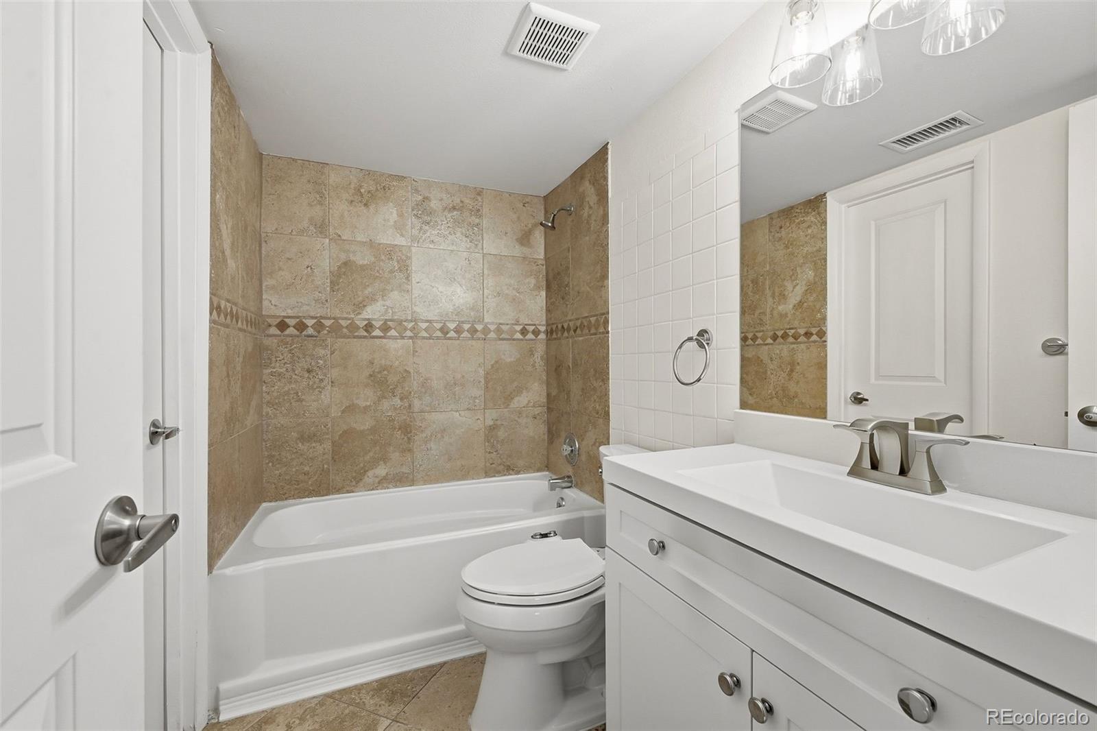 MLS Image #11 for 3053 s ursula circle 102,aurora, Colorado