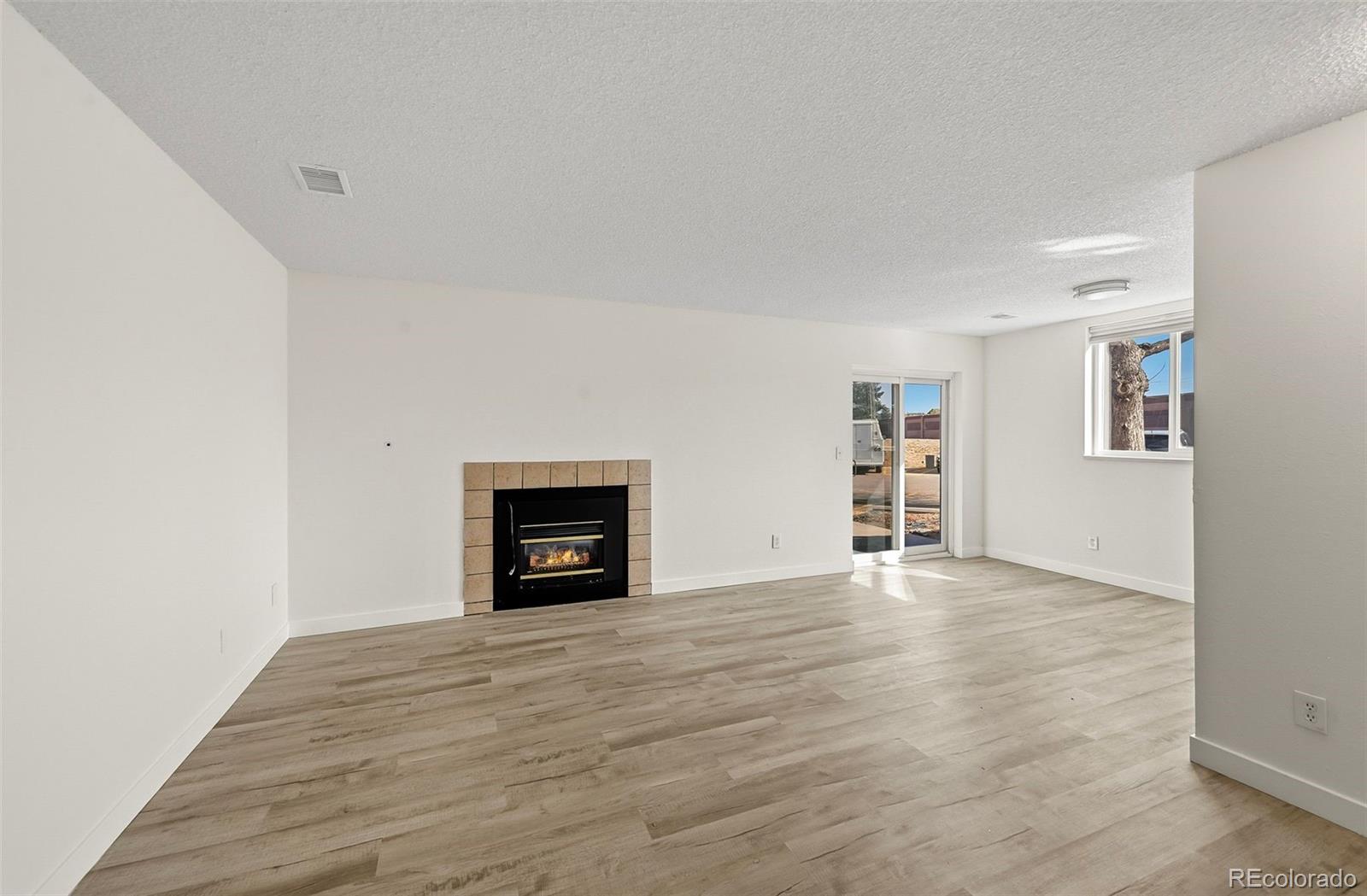 MLS Image #3 for 3053 s ursula circle 102,aurora, Colorado