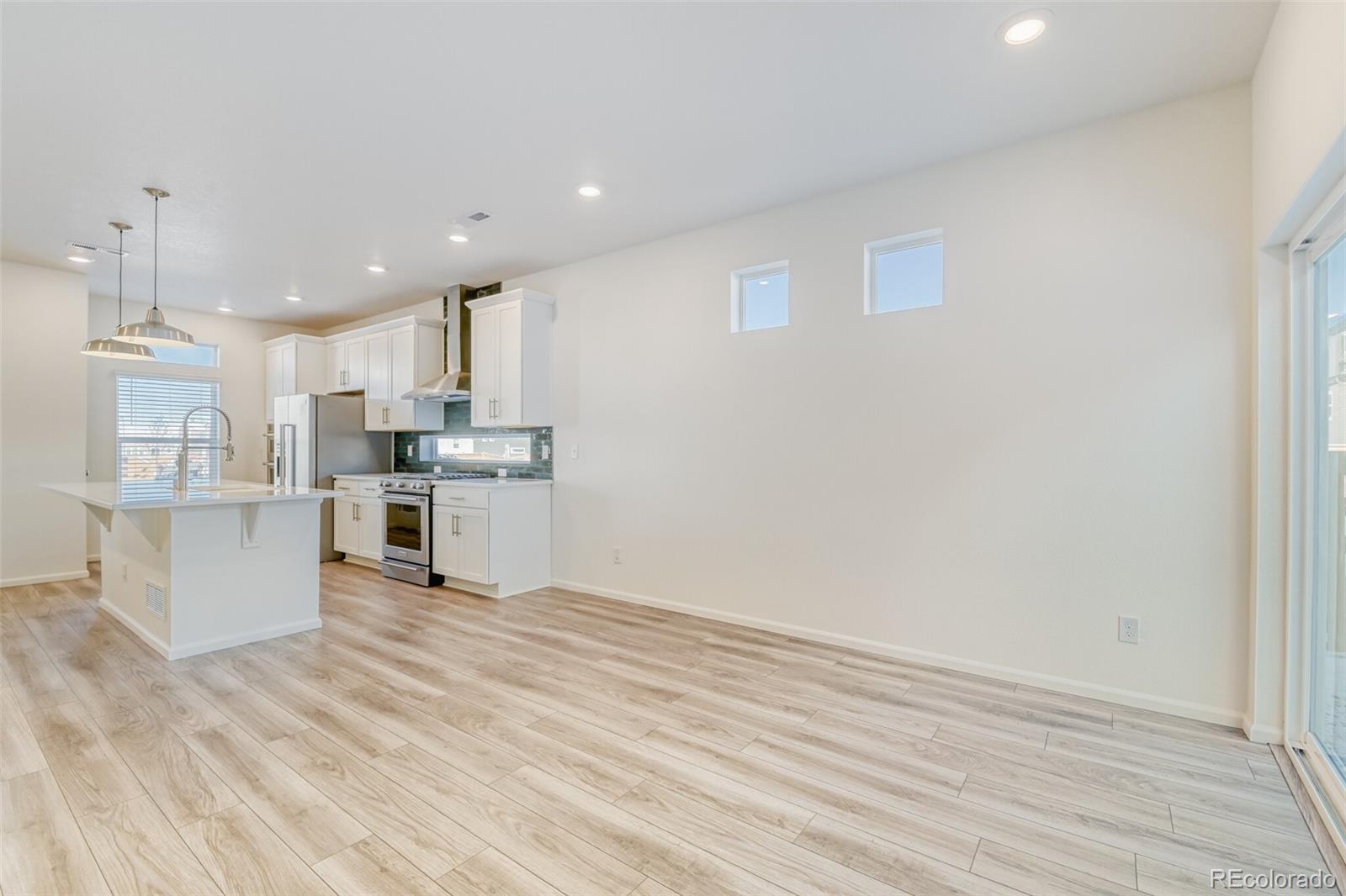 MLS Image #11 for 10196  worchester street,commerce city, Colorado