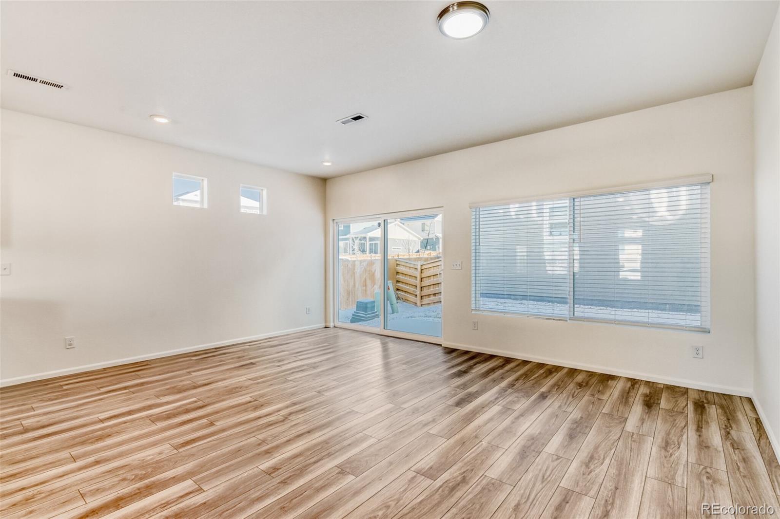 MLS Image #12 for 10196  worchester street,commerce city, Colorado
