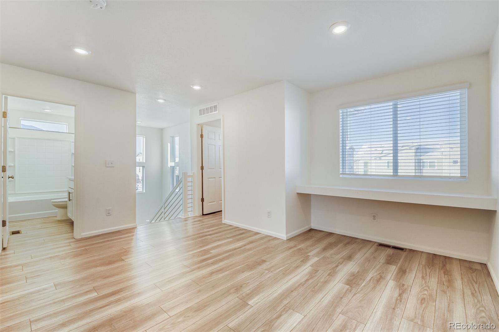 MLS Image #16 for 10196  worchester street,commerce city, Colorado