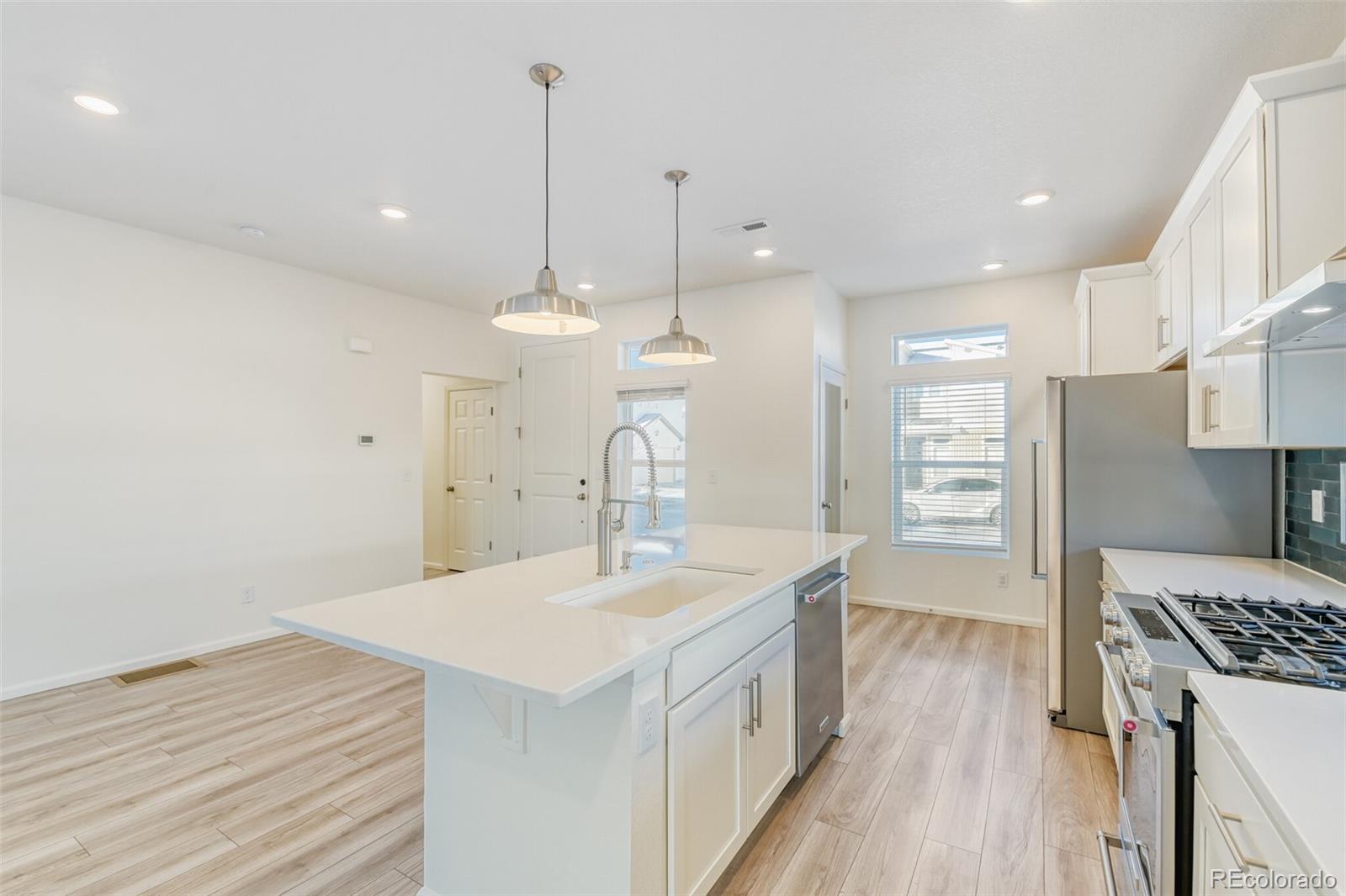 MLS Image #7 for 10196  worchester street,commerce city, Colorado