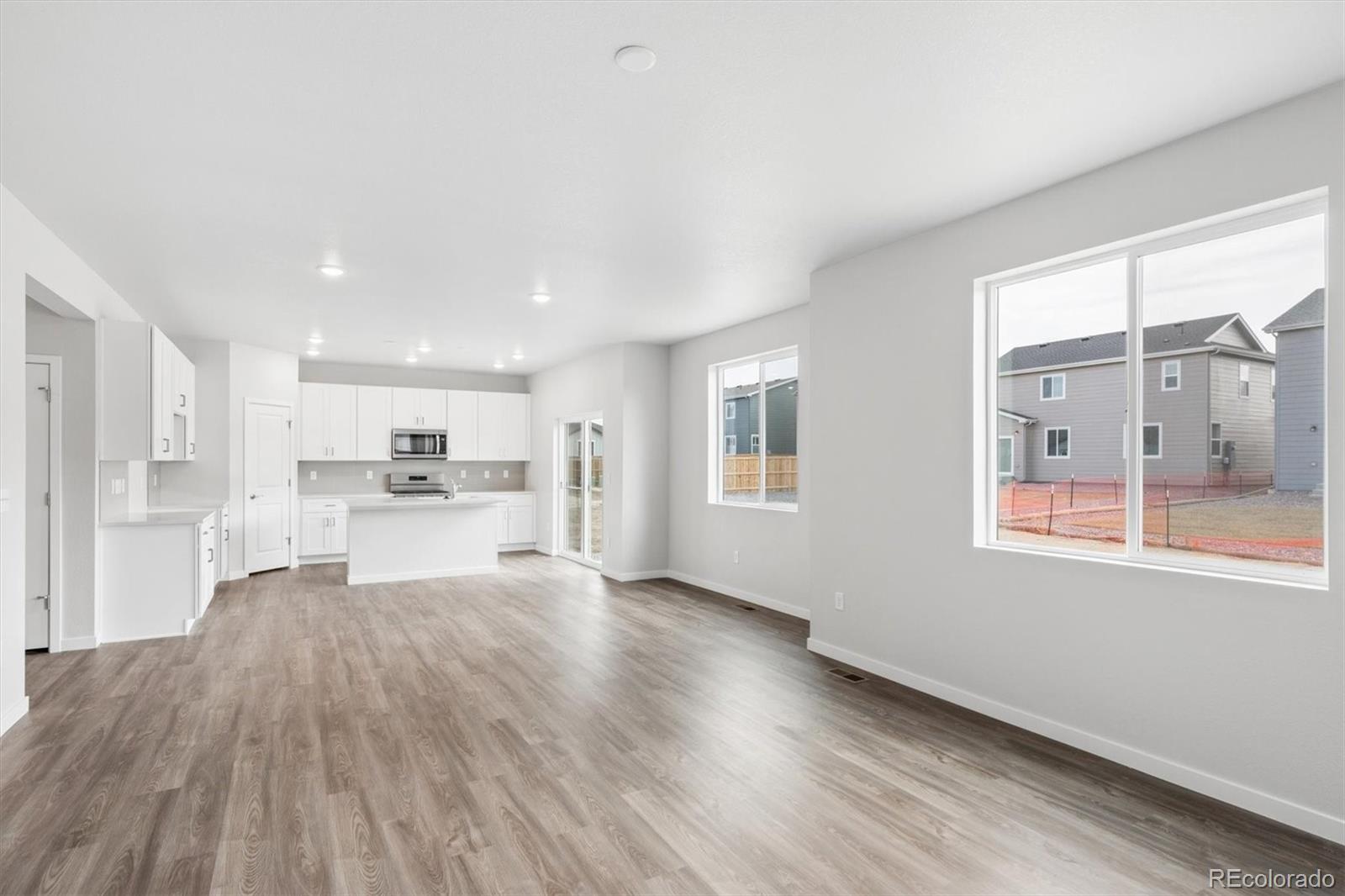 MLS Image #10 for 1414  farmstead street,brighton, Colorado