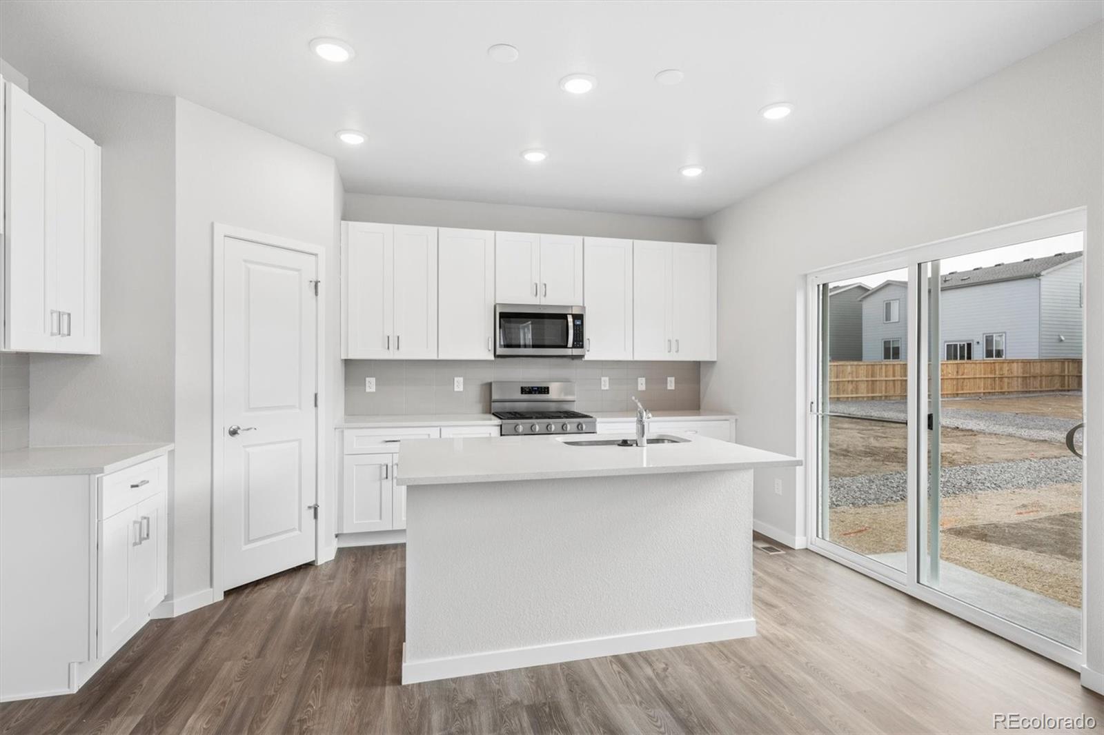 MLS Image #7 for 1414  farmstead street,brighton, Colorado