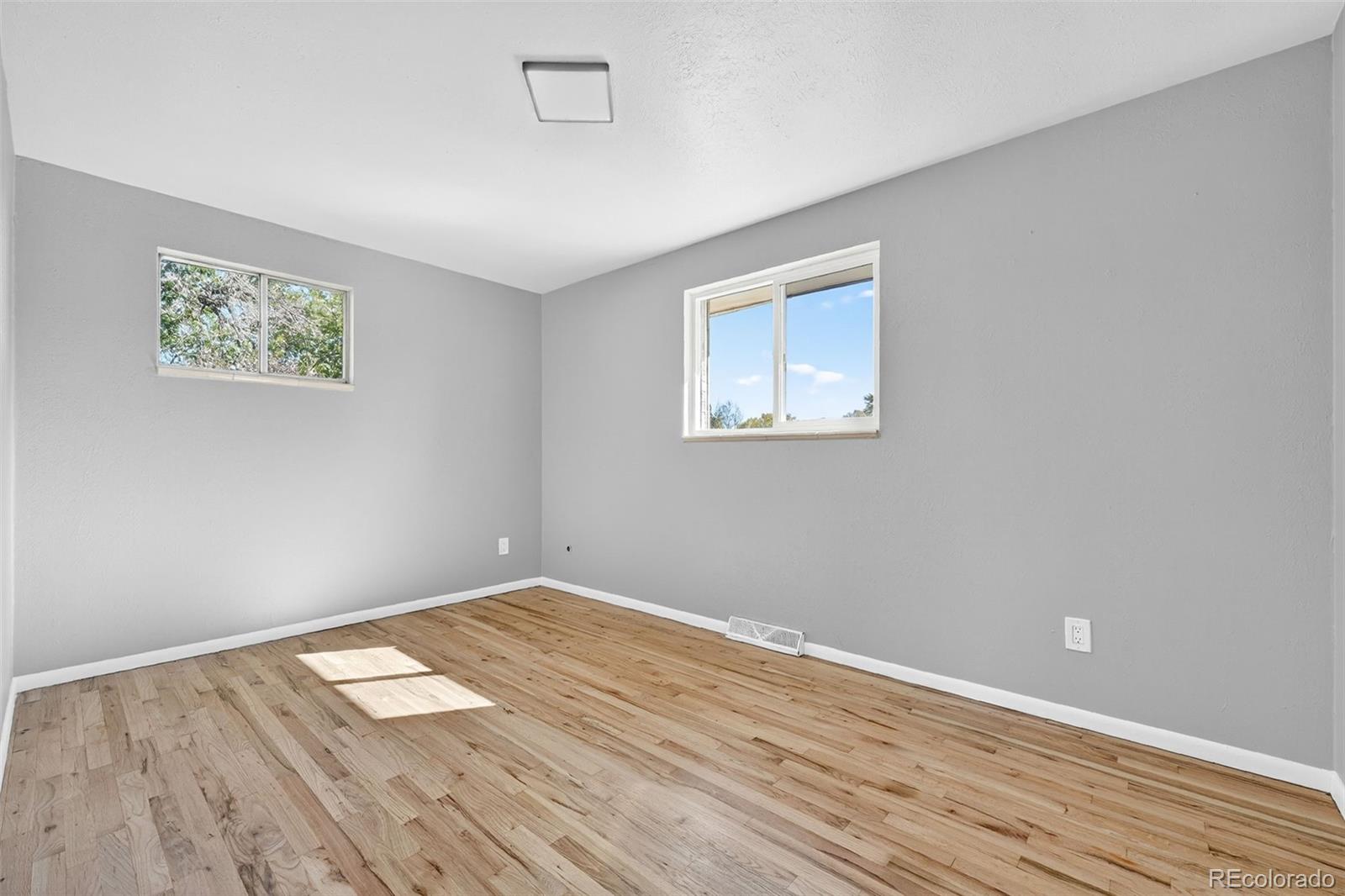 MLS Image #13 for 6419 w 77th avenue,arvada, Colorado