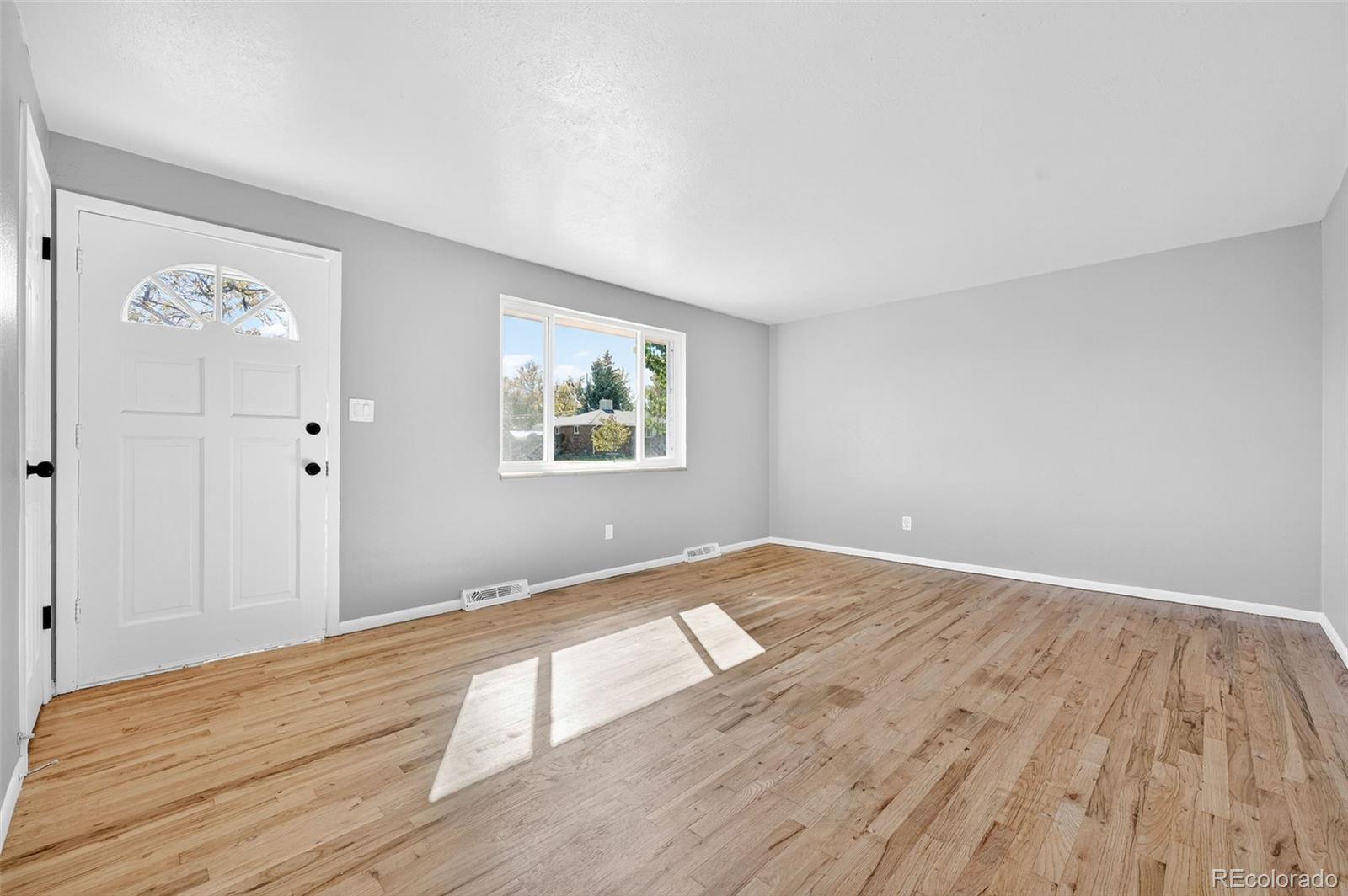 MLS Image #3 for 6419 w 77th avenue,arvada, Colorado