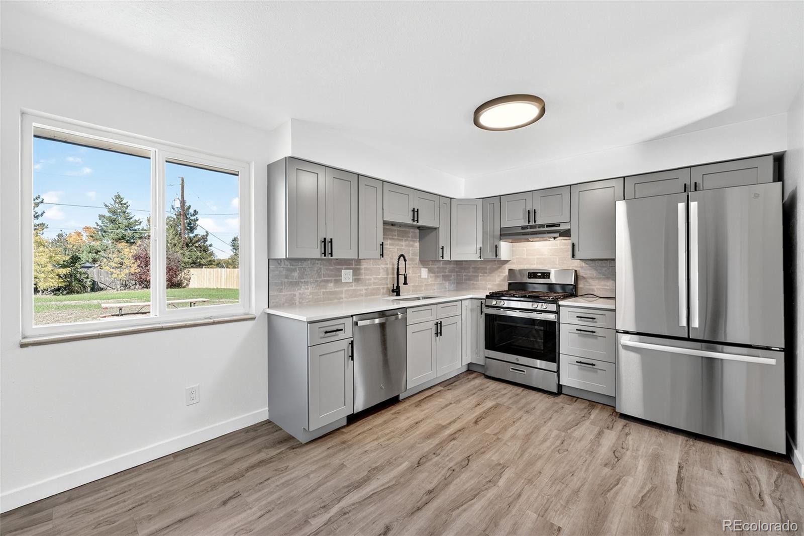 MLS Image #6 for 6419 w 77th avenue,arvada, Colorado