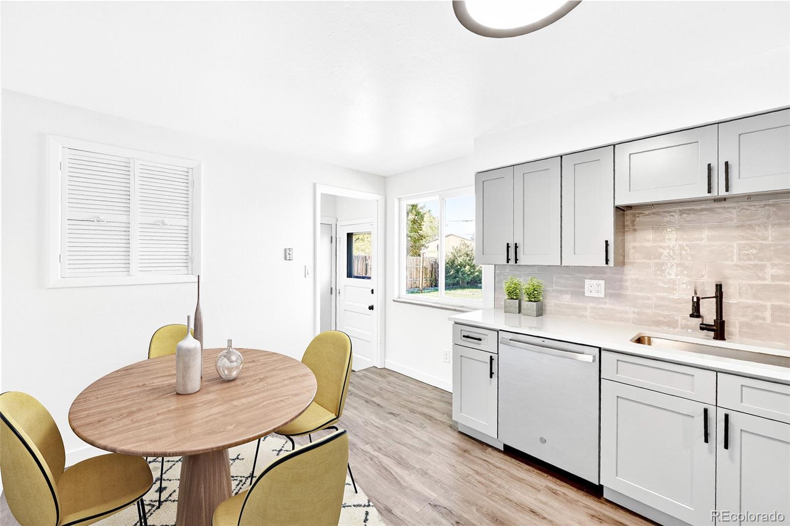 MLS Image #9 for 6419 w 77th avenue,arvada, Colorado
