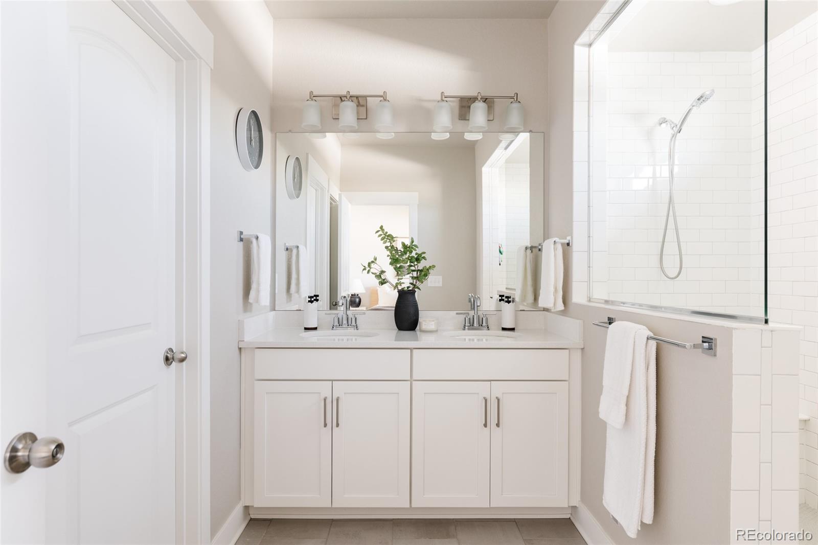MLS Image #14 for 6344  dayton way ,denver, Colorado